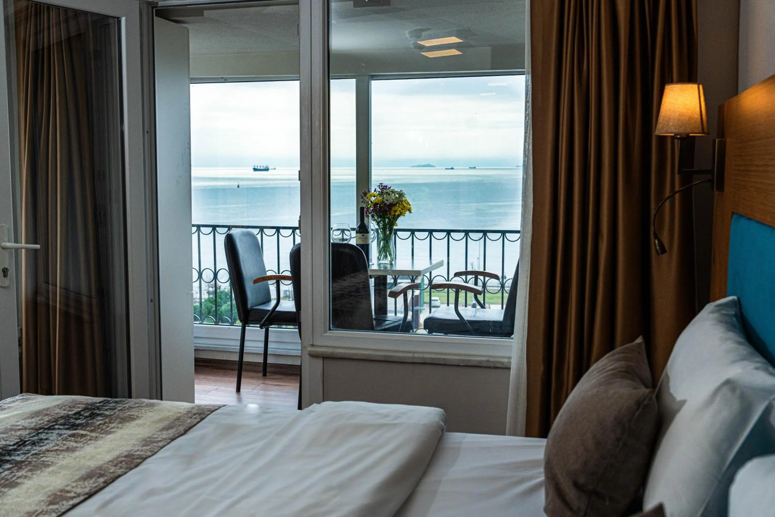 Bed in Seatanbul Hotel