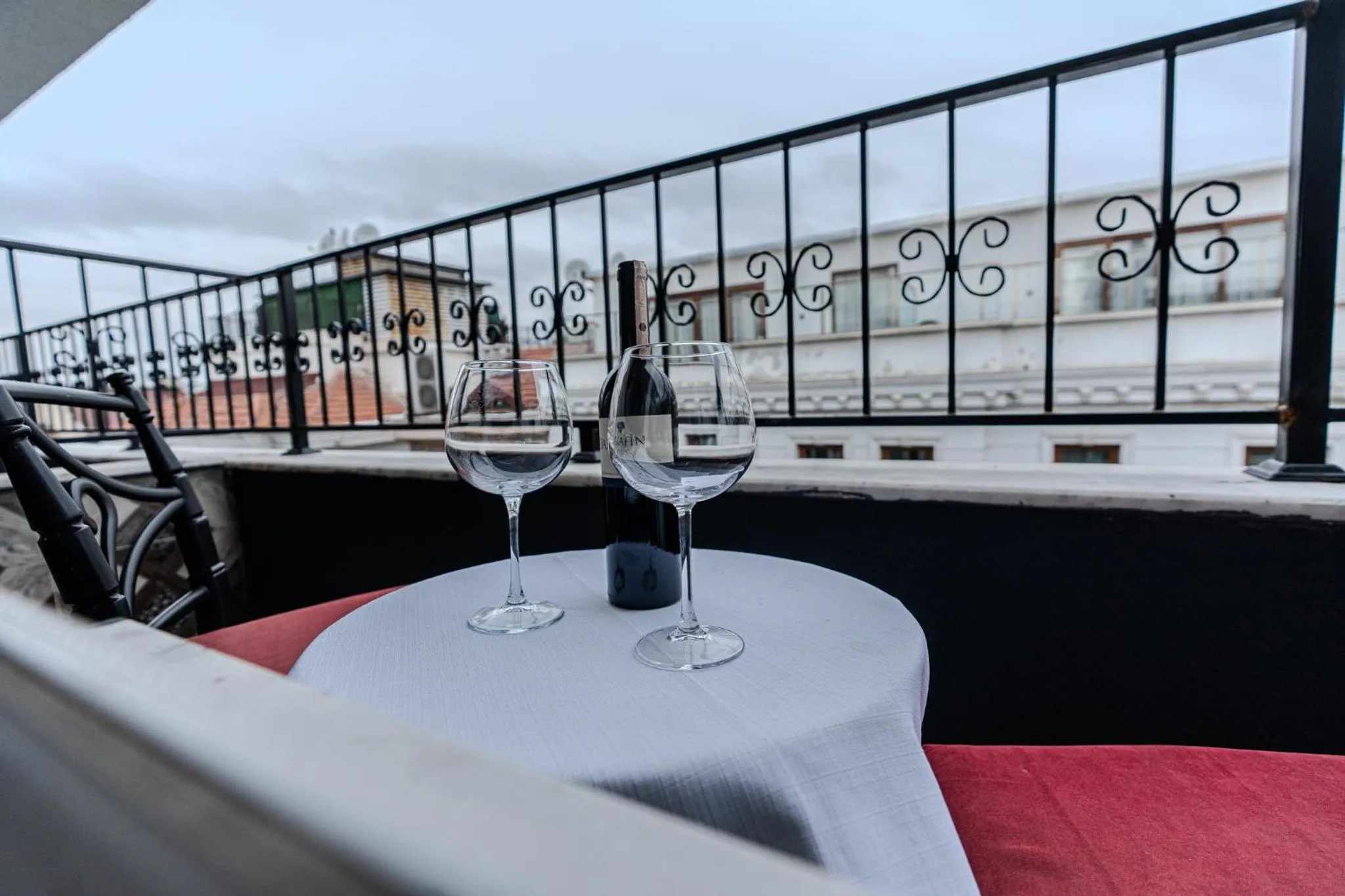 Balcony/Terrace in Seatanbul Hotel
