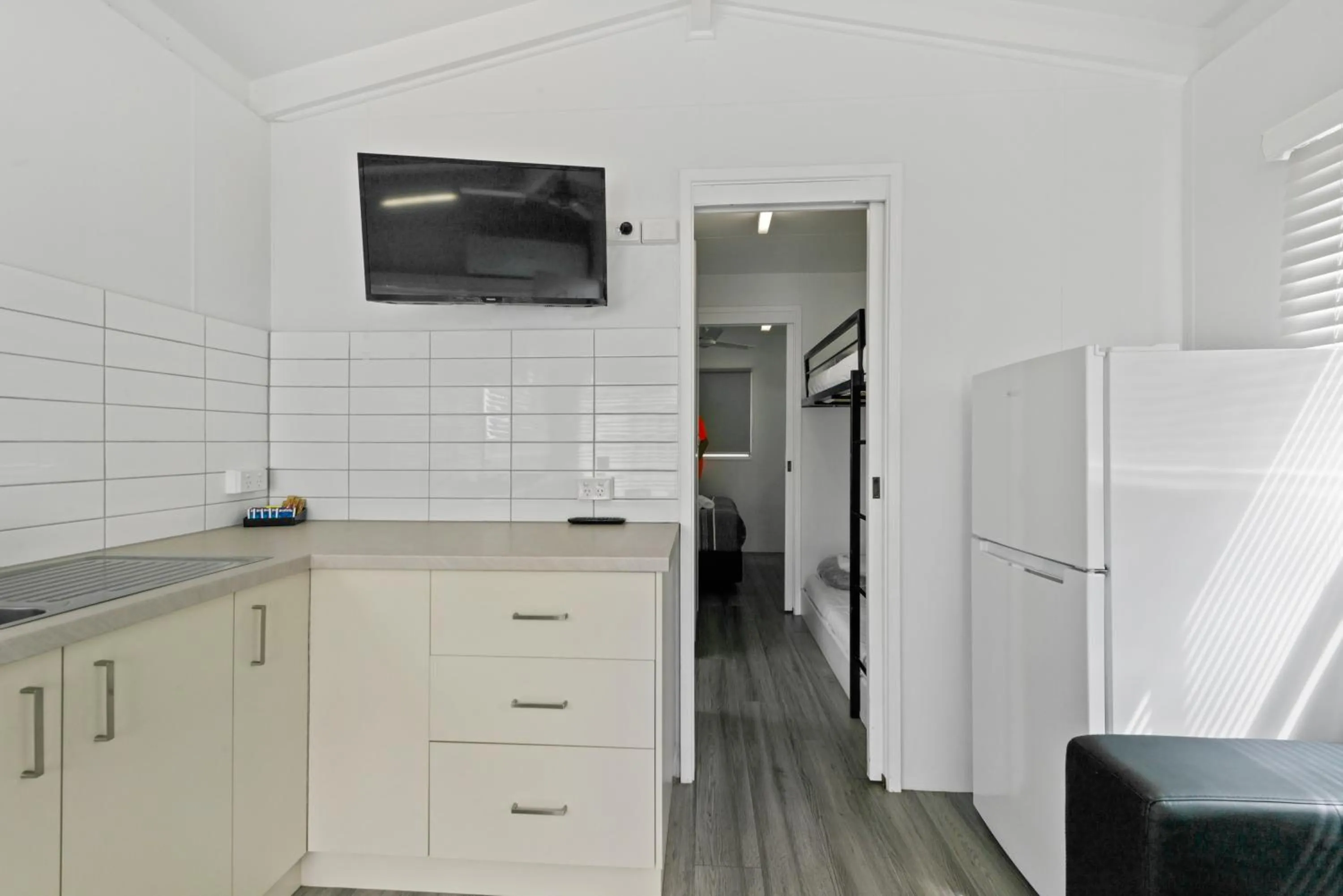 Kitchen or kitchenette in BIG4 Ingenia Holidays Wagga Wagga