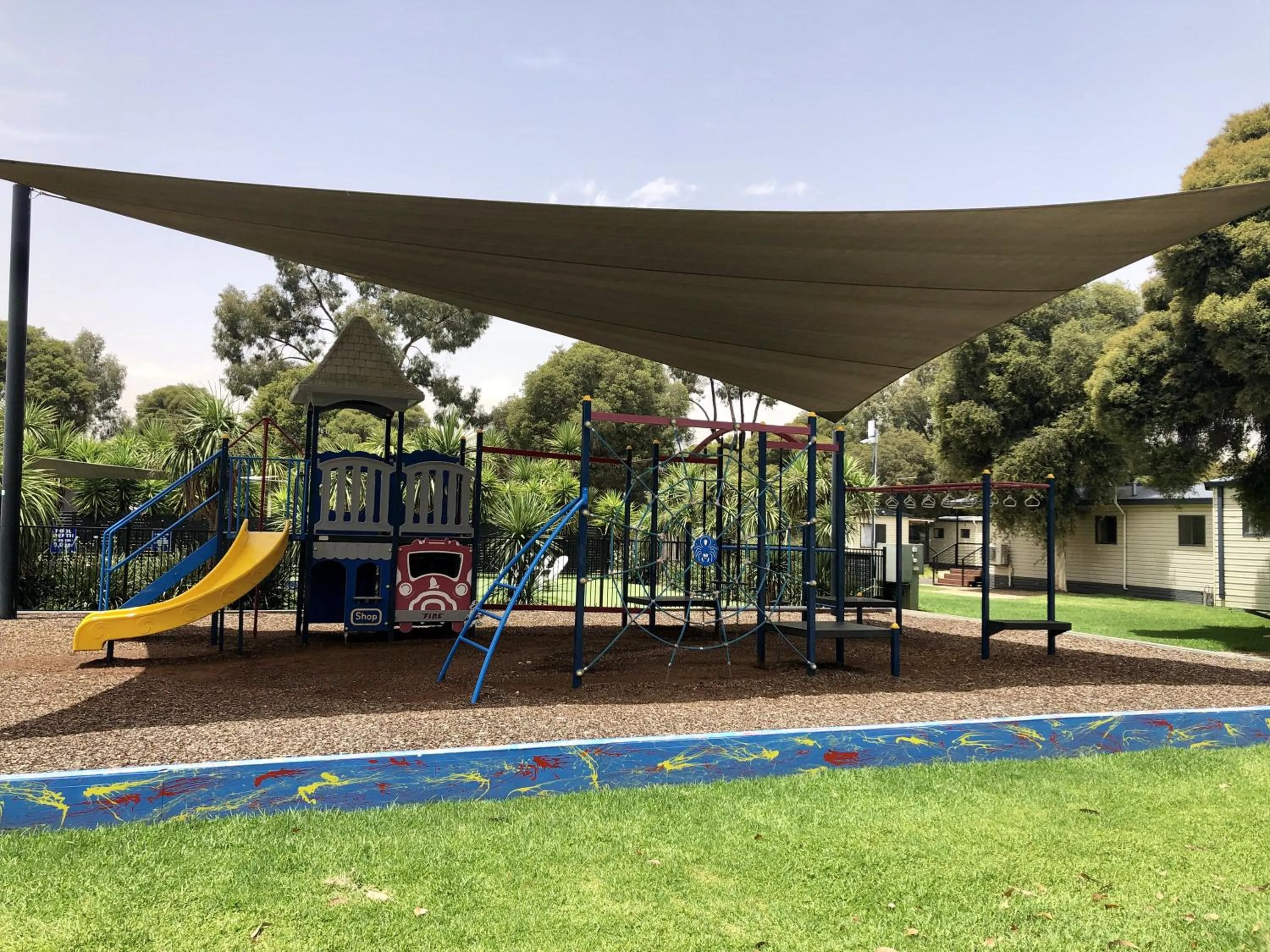 Children play ground in BIG4 Ingenia Holidays Wagga Wagga
