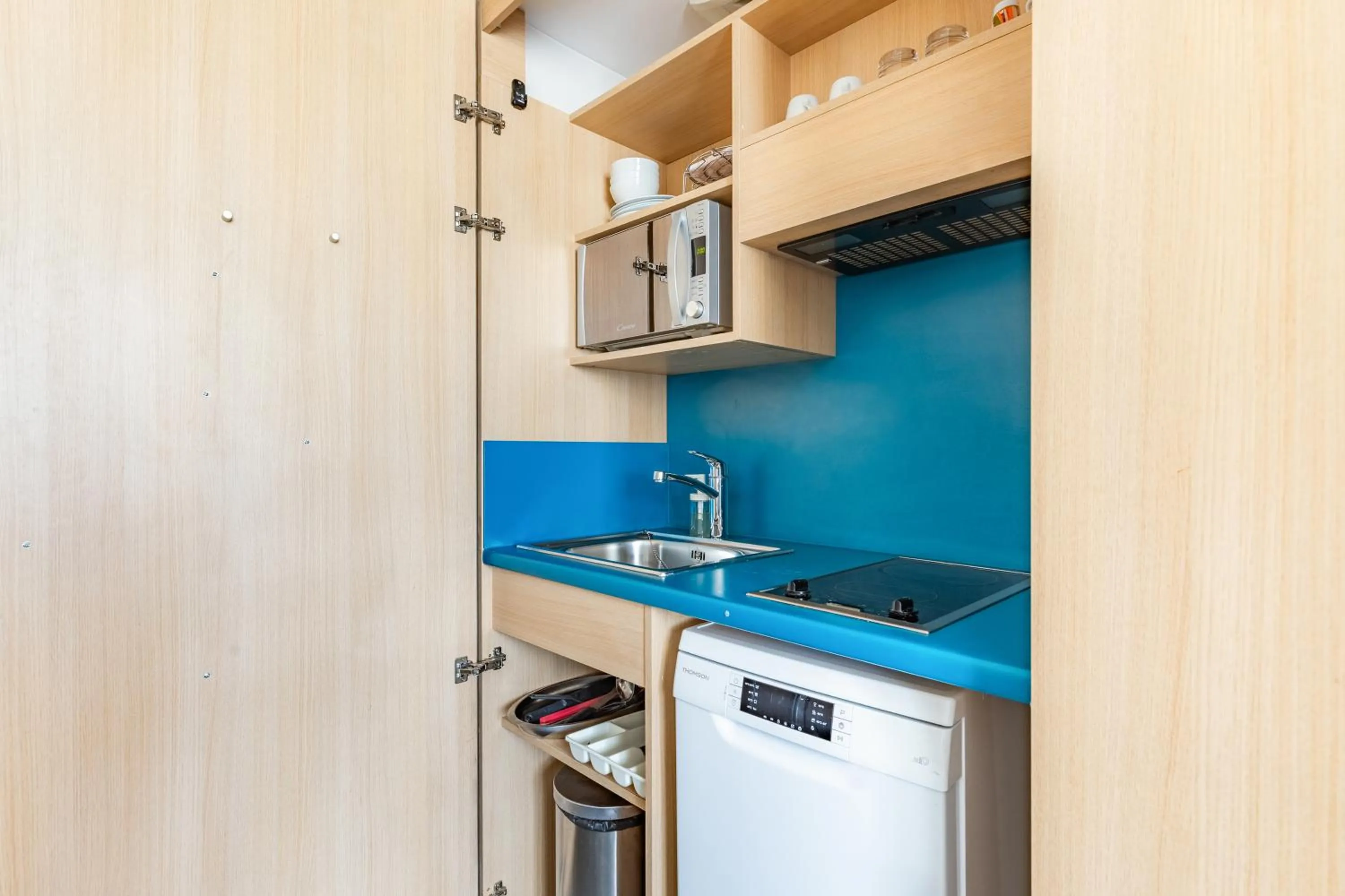 Kitchen or kitchenette in Appart’City Confort Lyon Cité Internationale