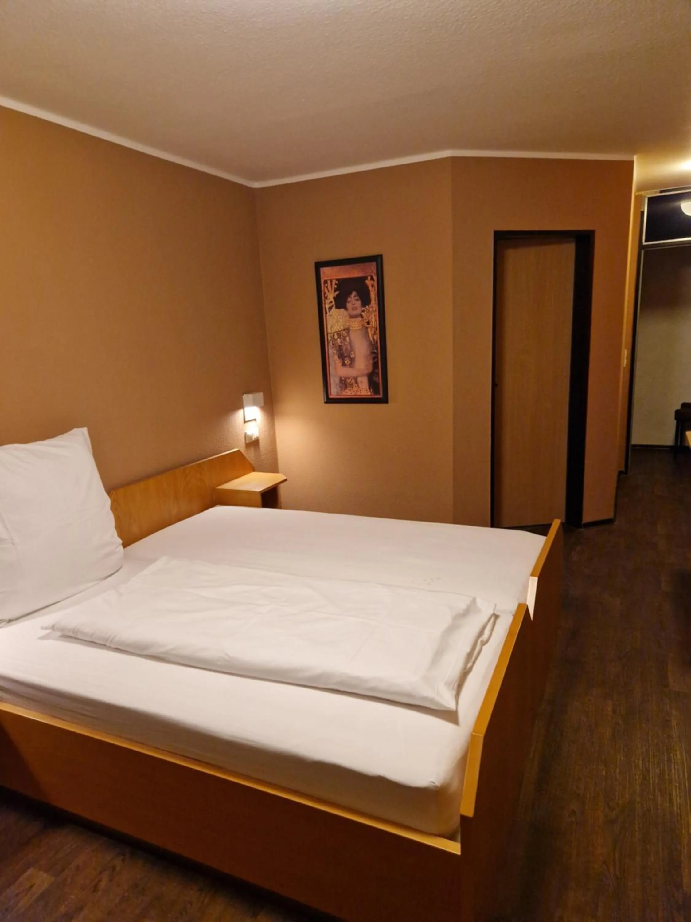 Bed in Hotel Restaurant Oliva