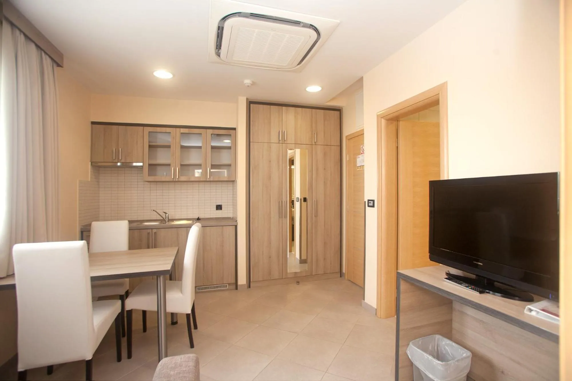 TV and multimedia in Hotel Calypso