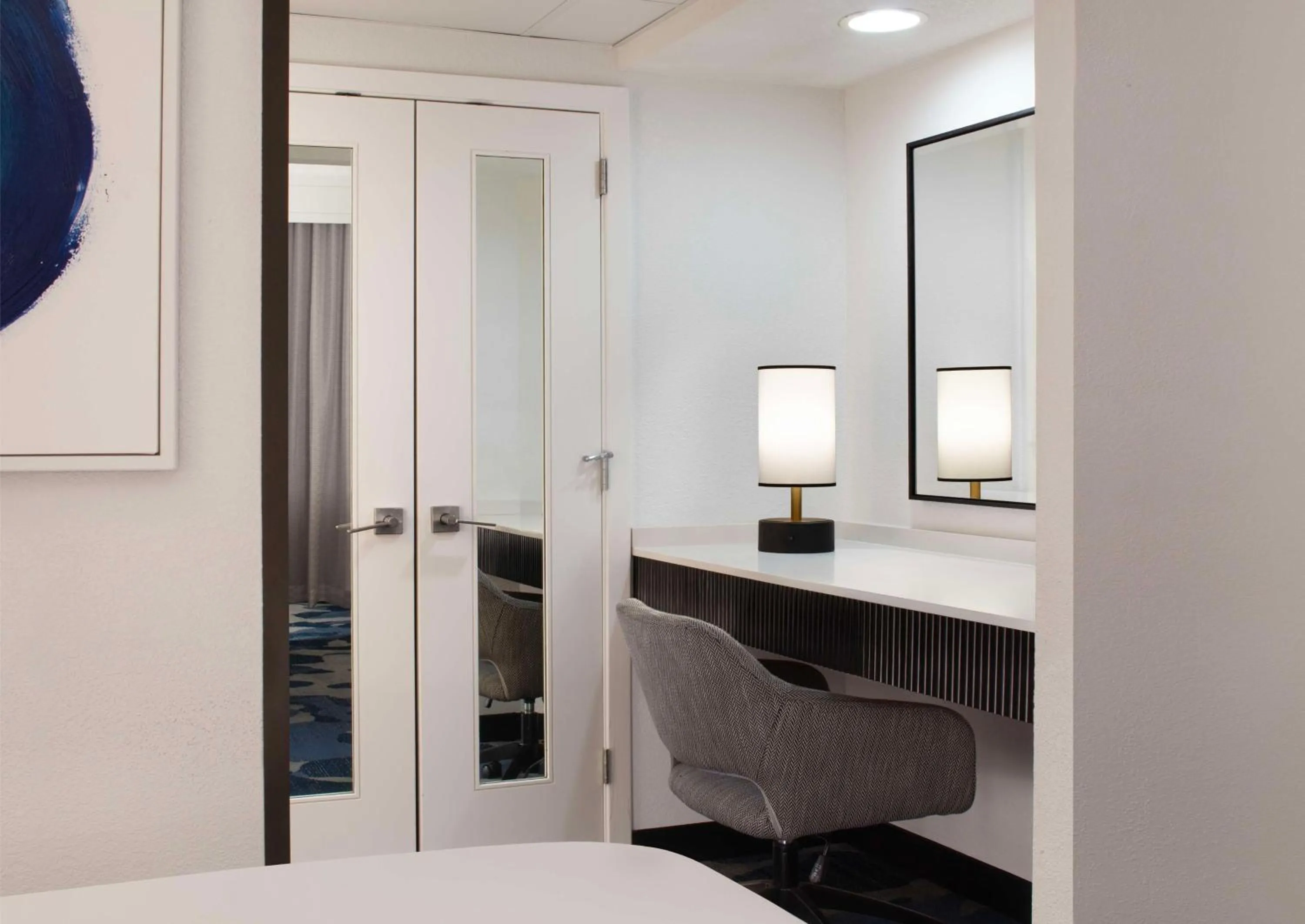 Bedroom in Embassy Suites by Hilton Palm Beach Gardens PGA Boulevard