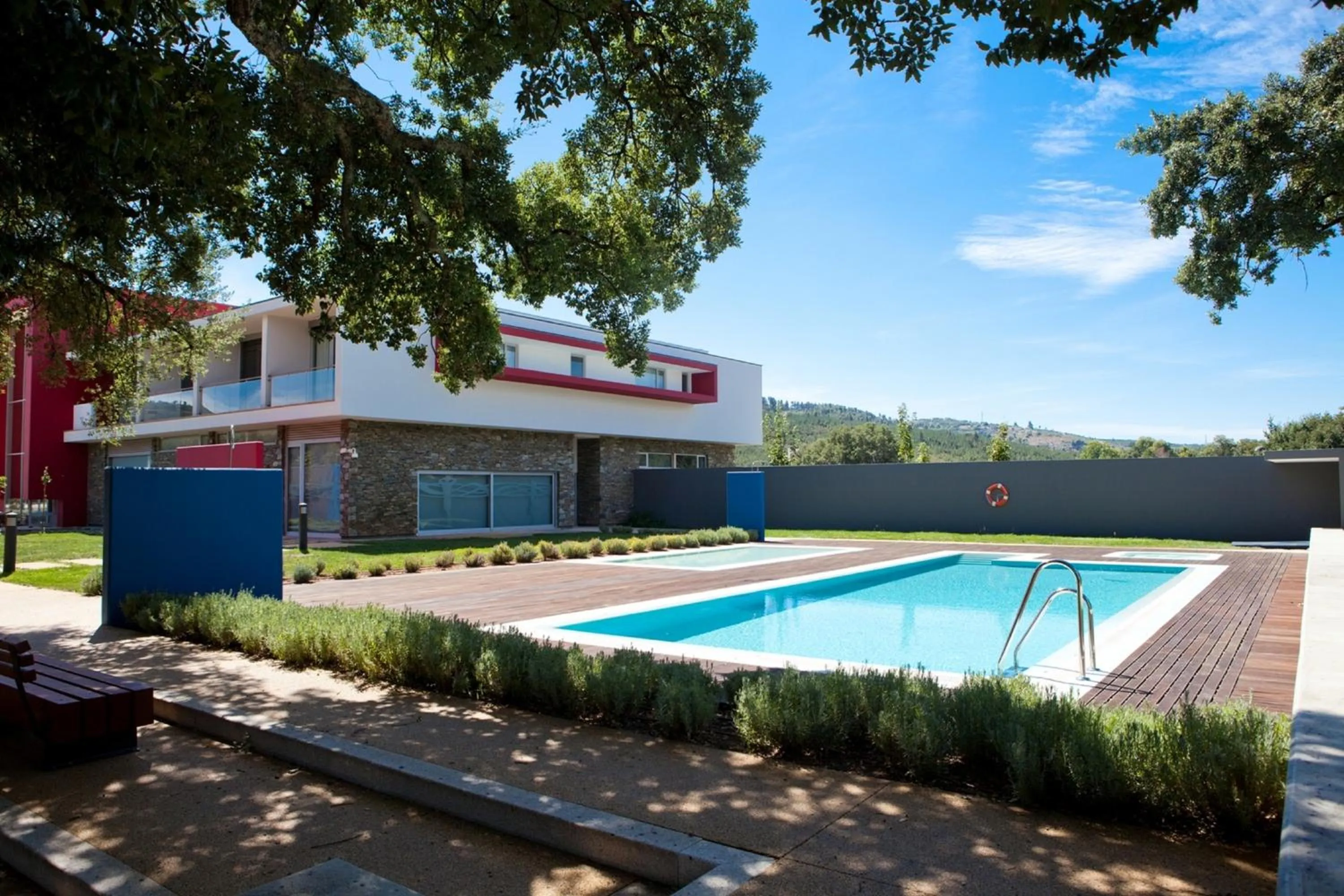 Swimming pool in Hotel Santa Margarida