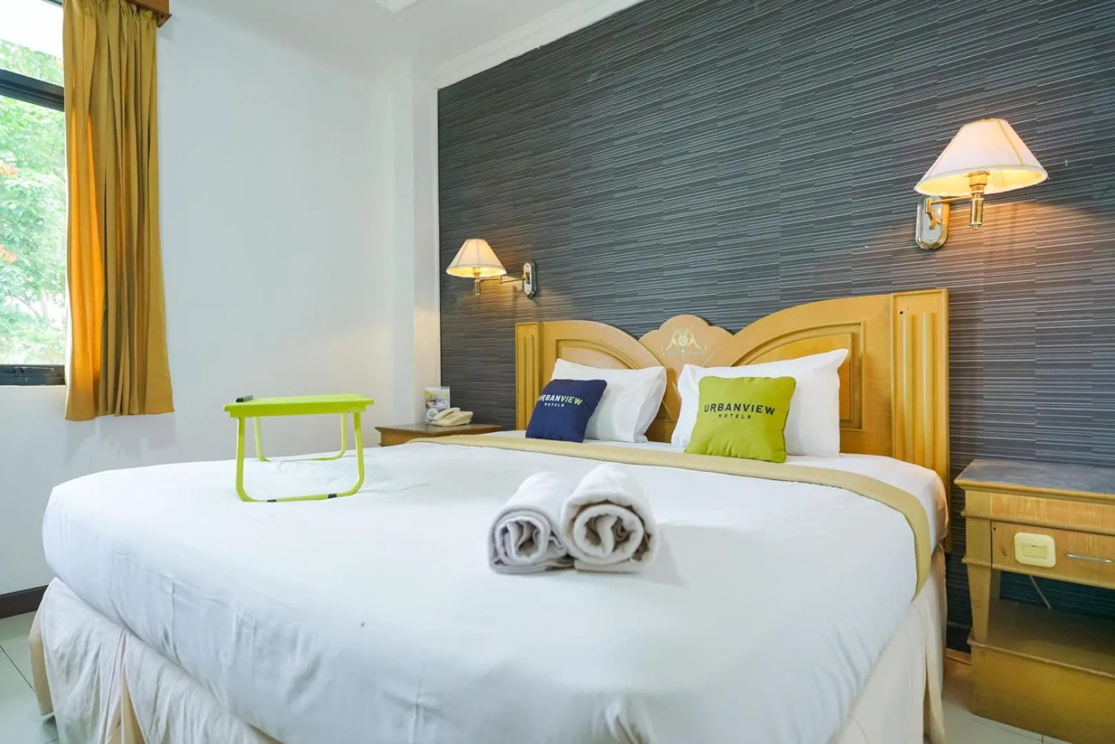 Photo of the whole room, Bed in Urbanview by Millenium Hotel