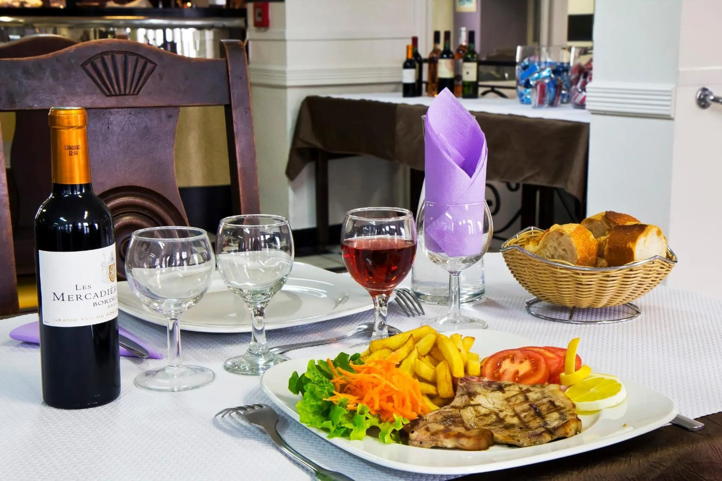 Food in Hôtel Croix des Nordistes