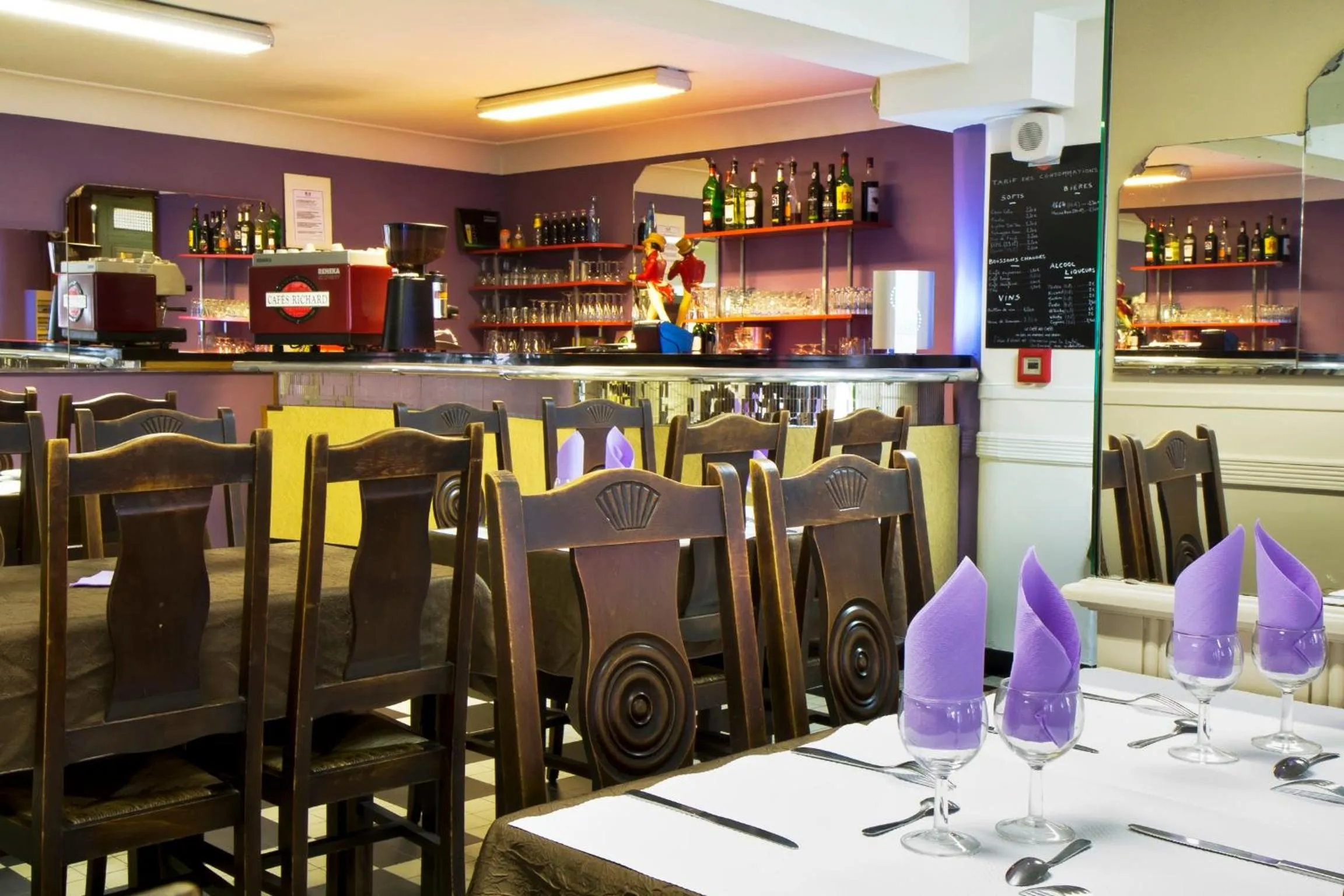 Restaurant/places to eat in Hôtel Croix des Nordistes