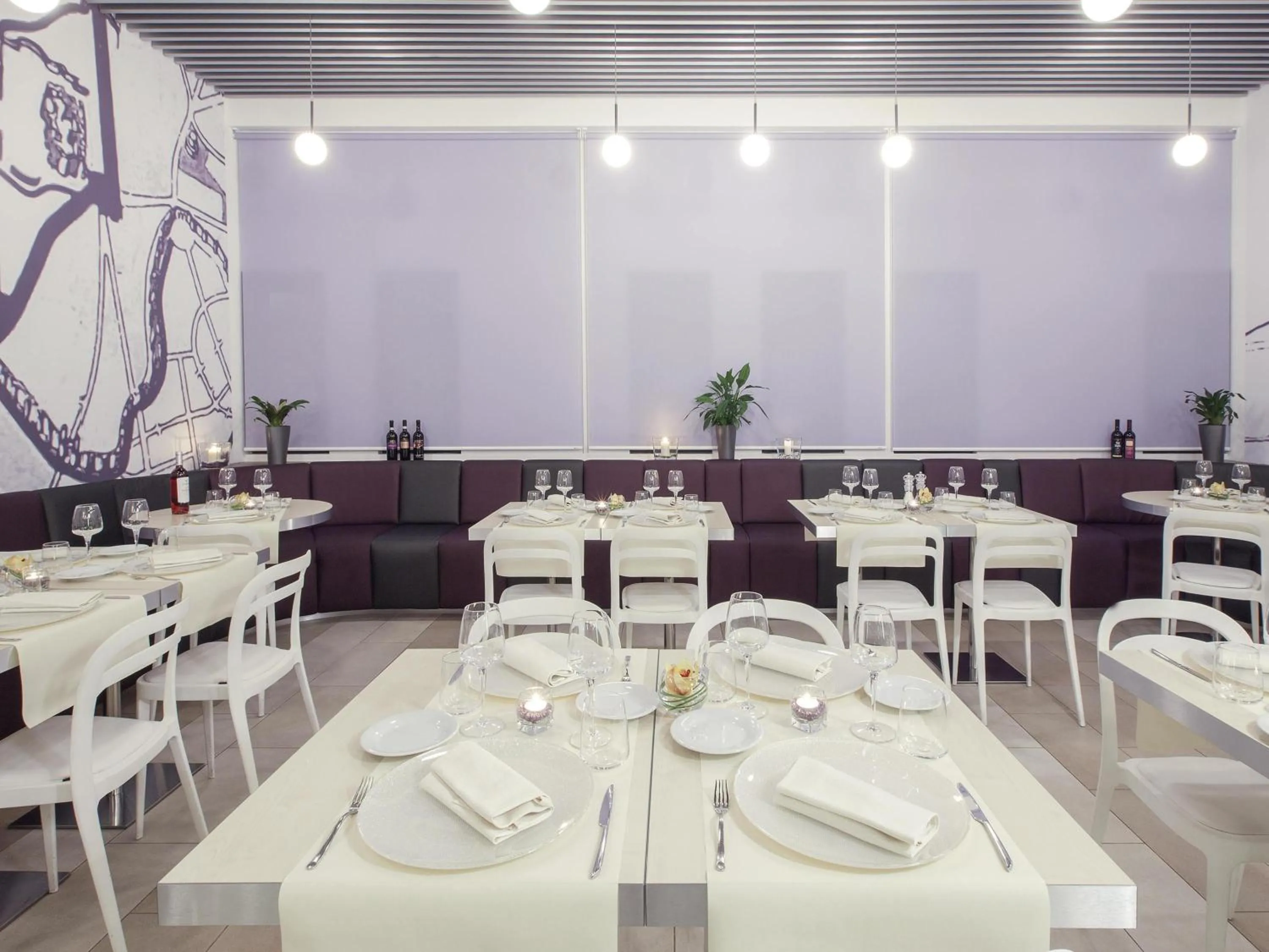 Restaurant/places to eat in Ibis Styles Roma Eur