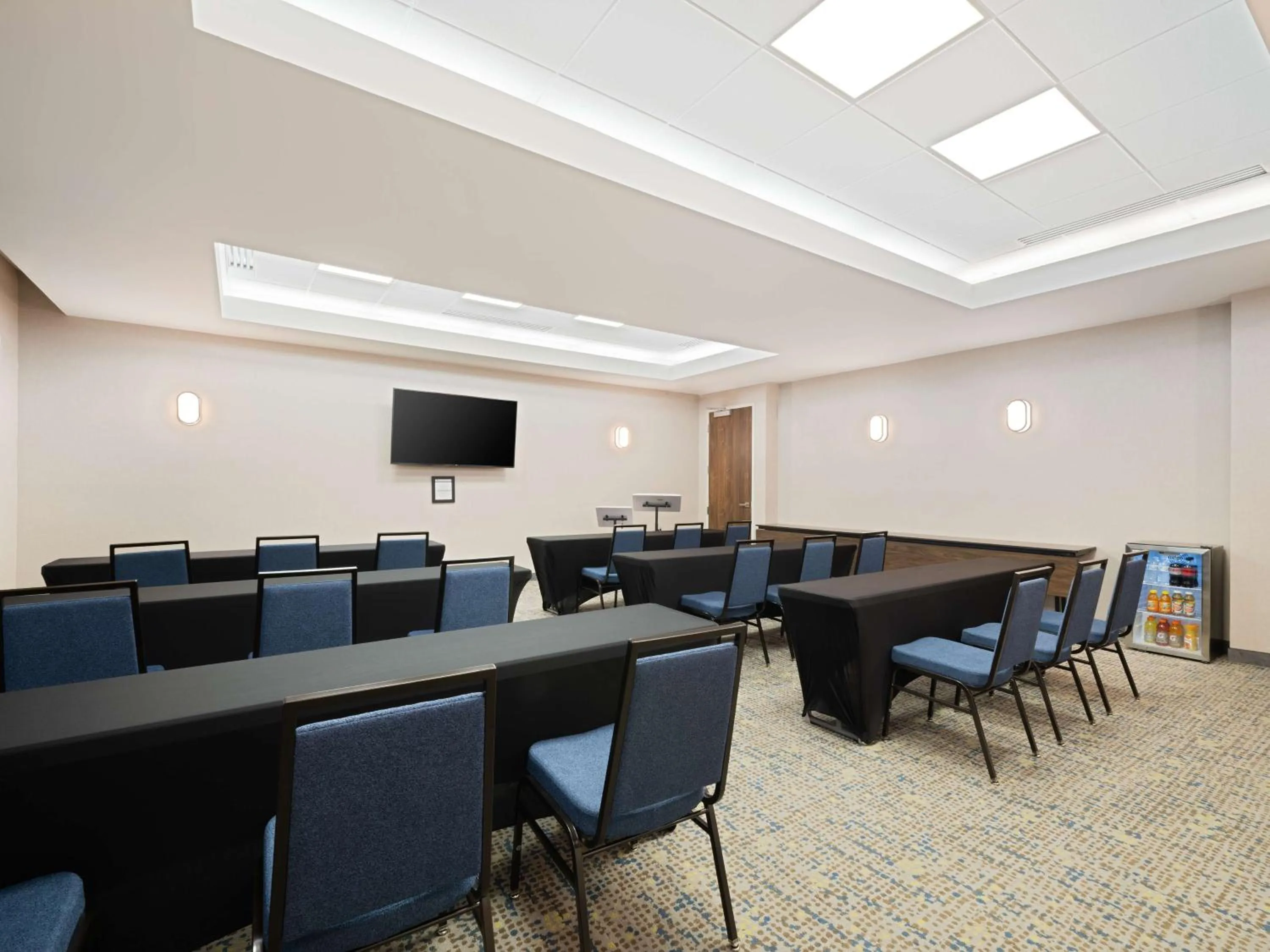 Meeting/conference room in Hampton Inn West Palm Beach-Florida Turnpike