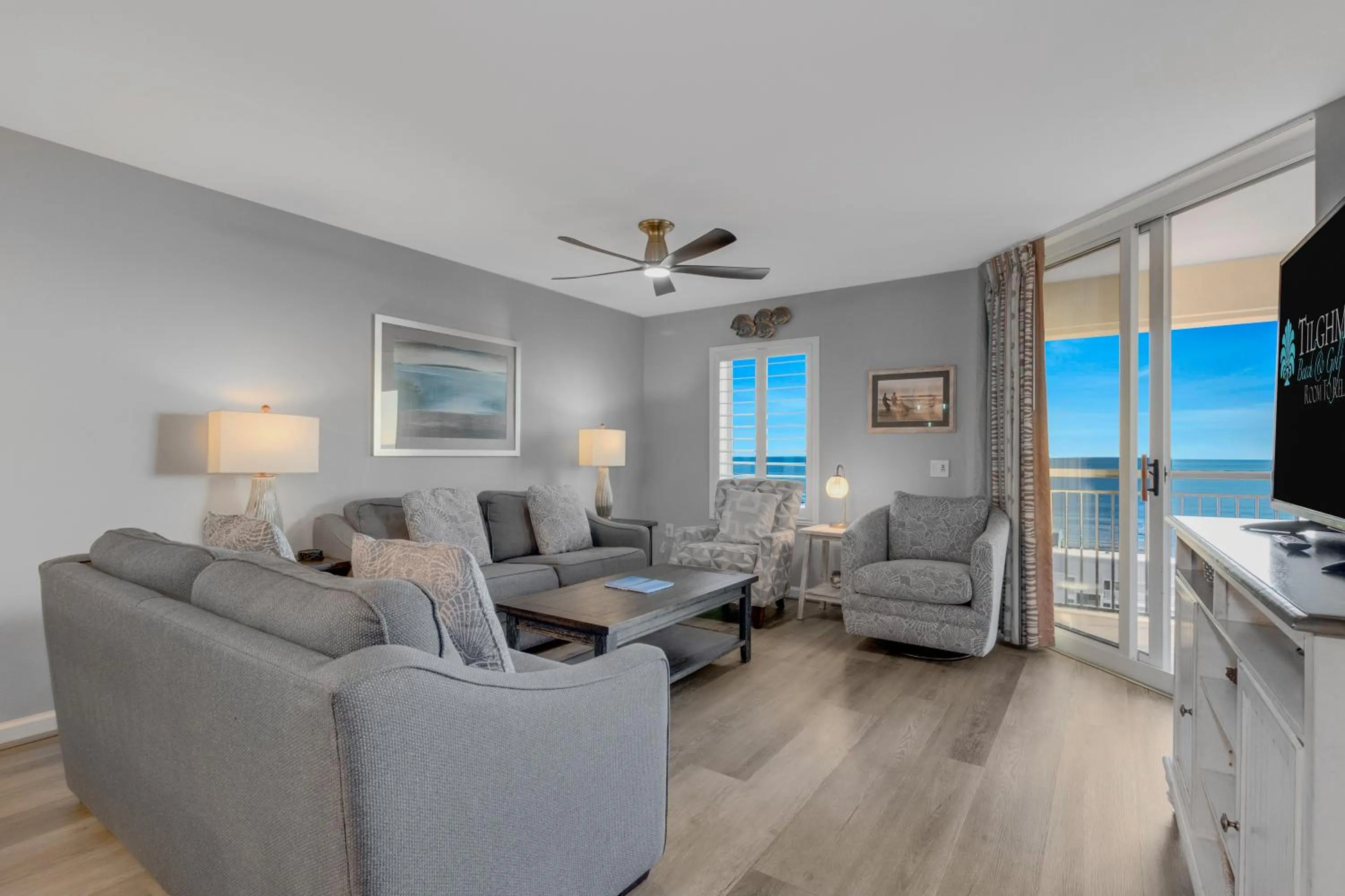 Living room in Tilghman Beach and Golf Resort