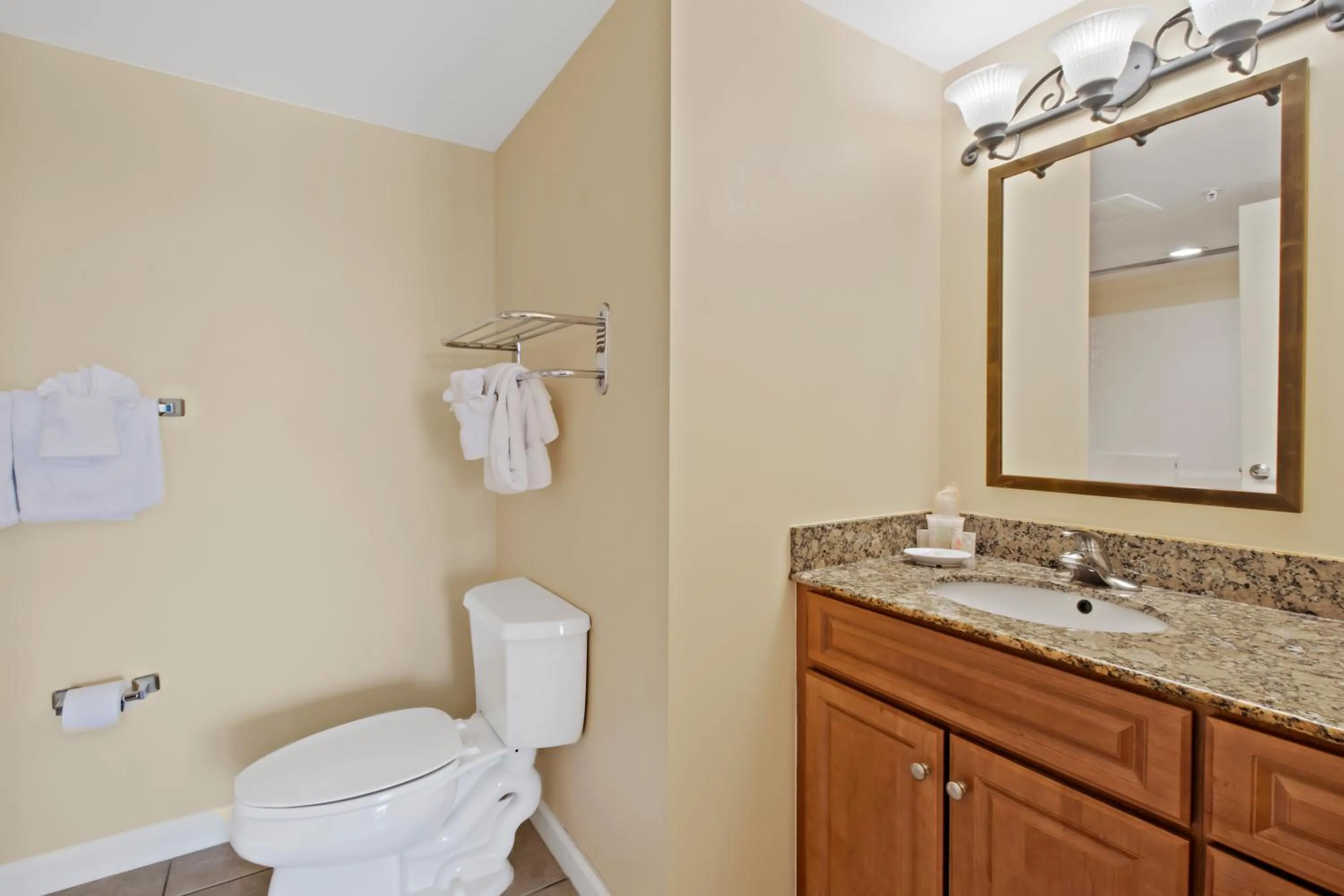 Bathroom in Tilghman Beach and Golf Resort