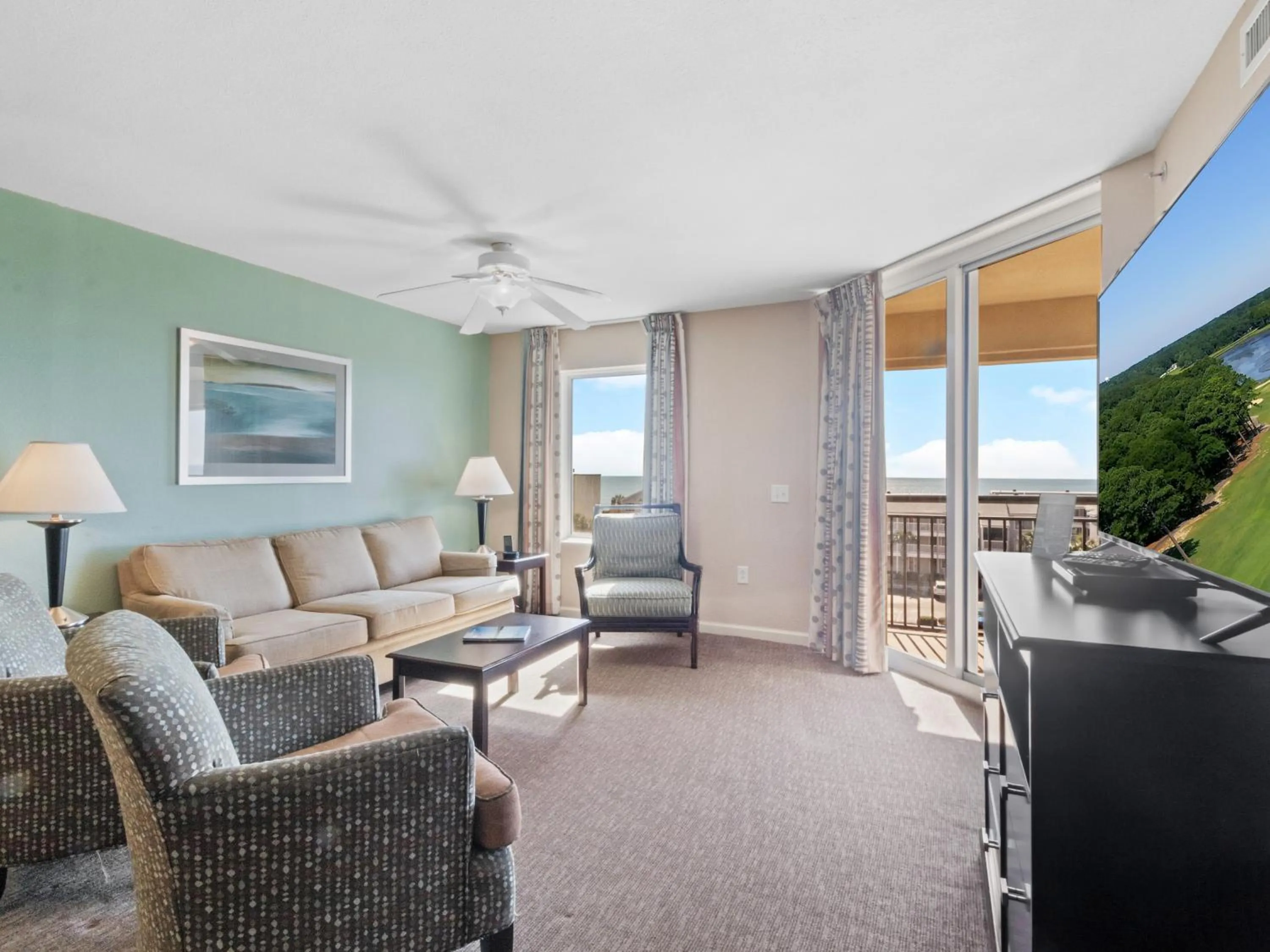 Living room in Tilghman Beach and Golf Resort