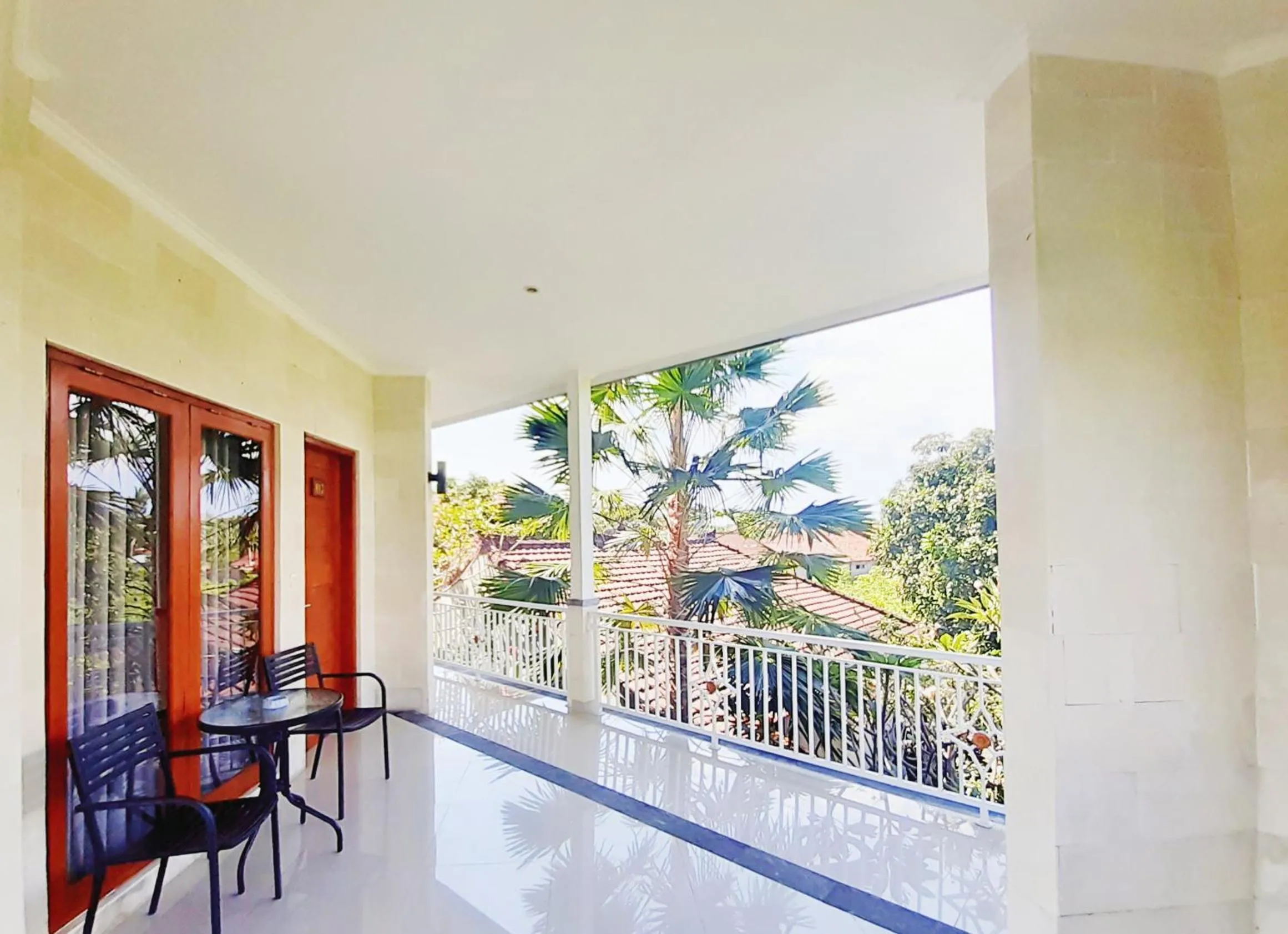 Day in De Loran Hotel