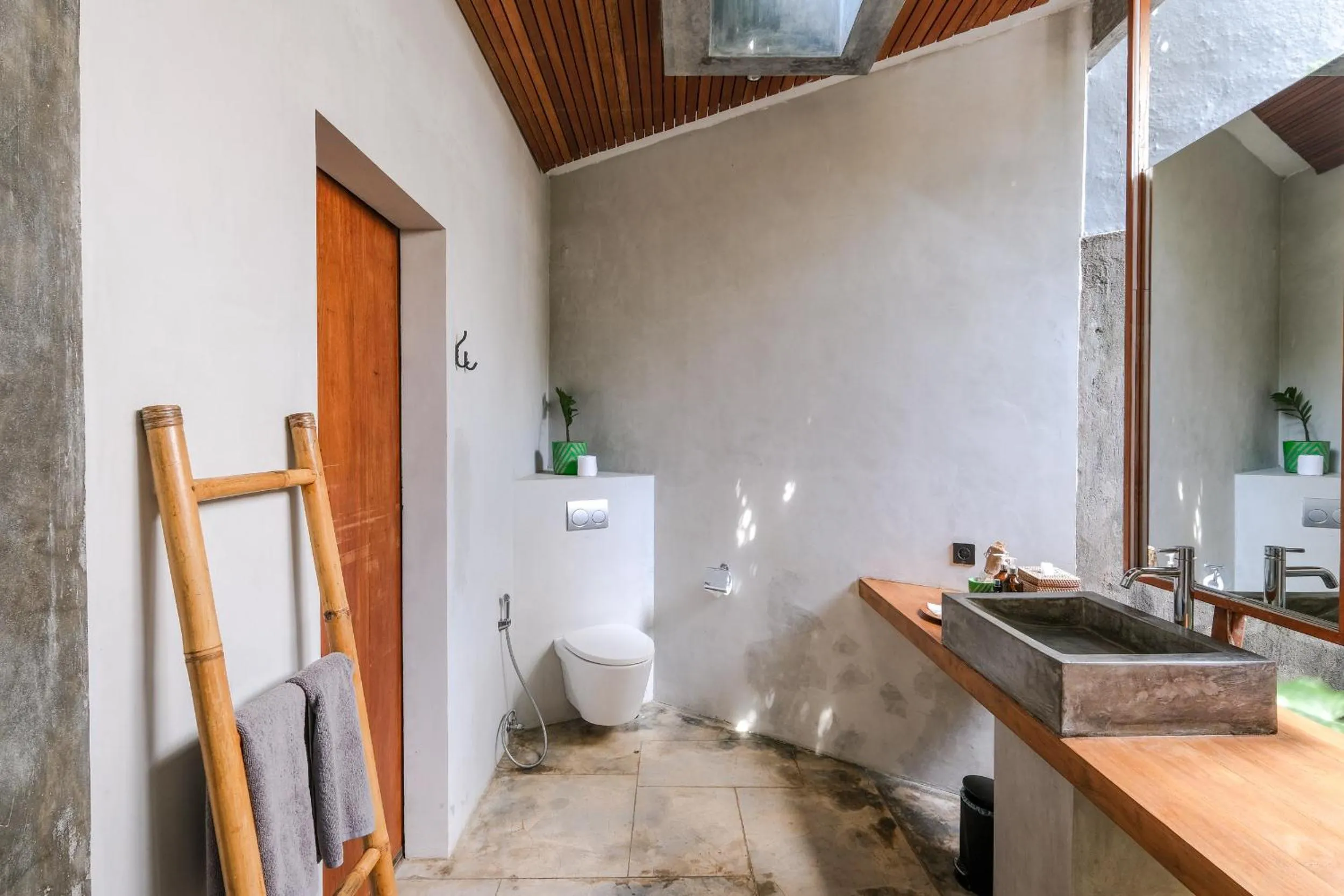 Bathroom in The Elementum