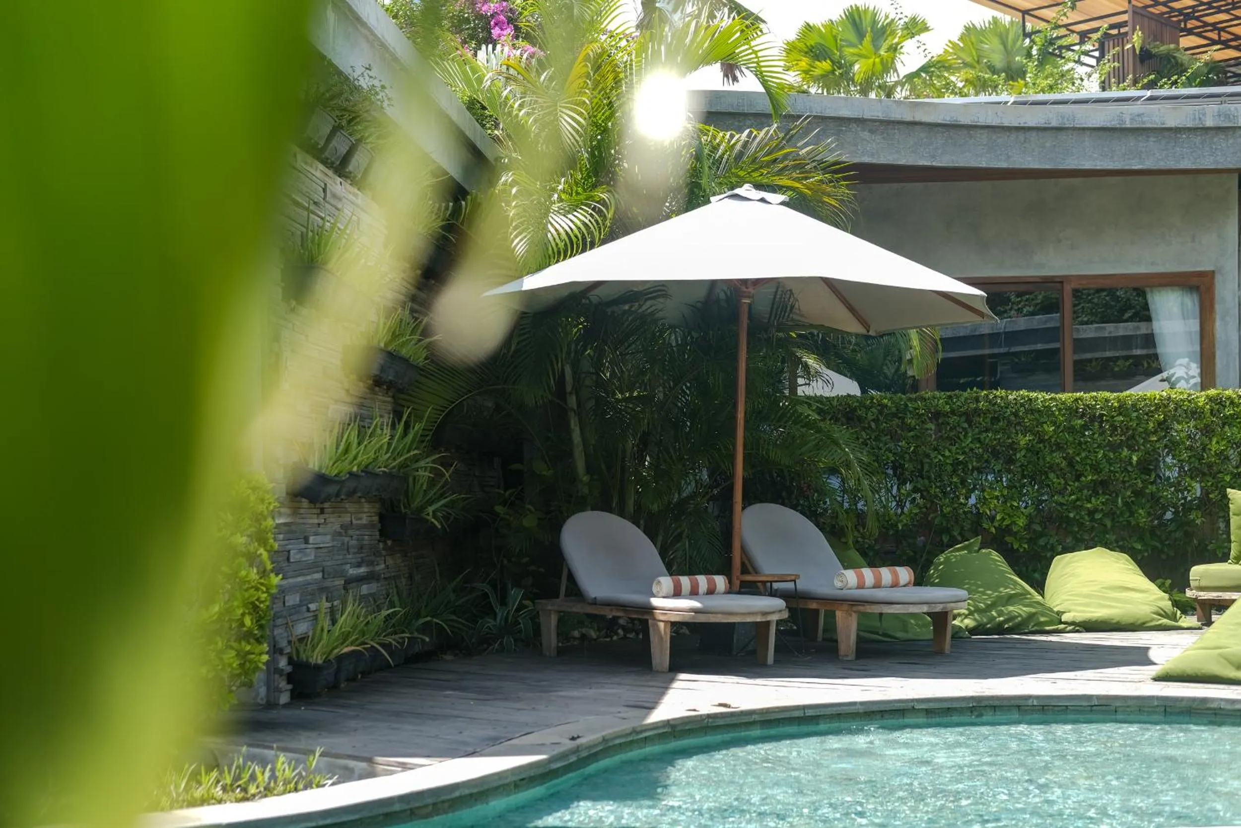 Swimming pool in The Elementum