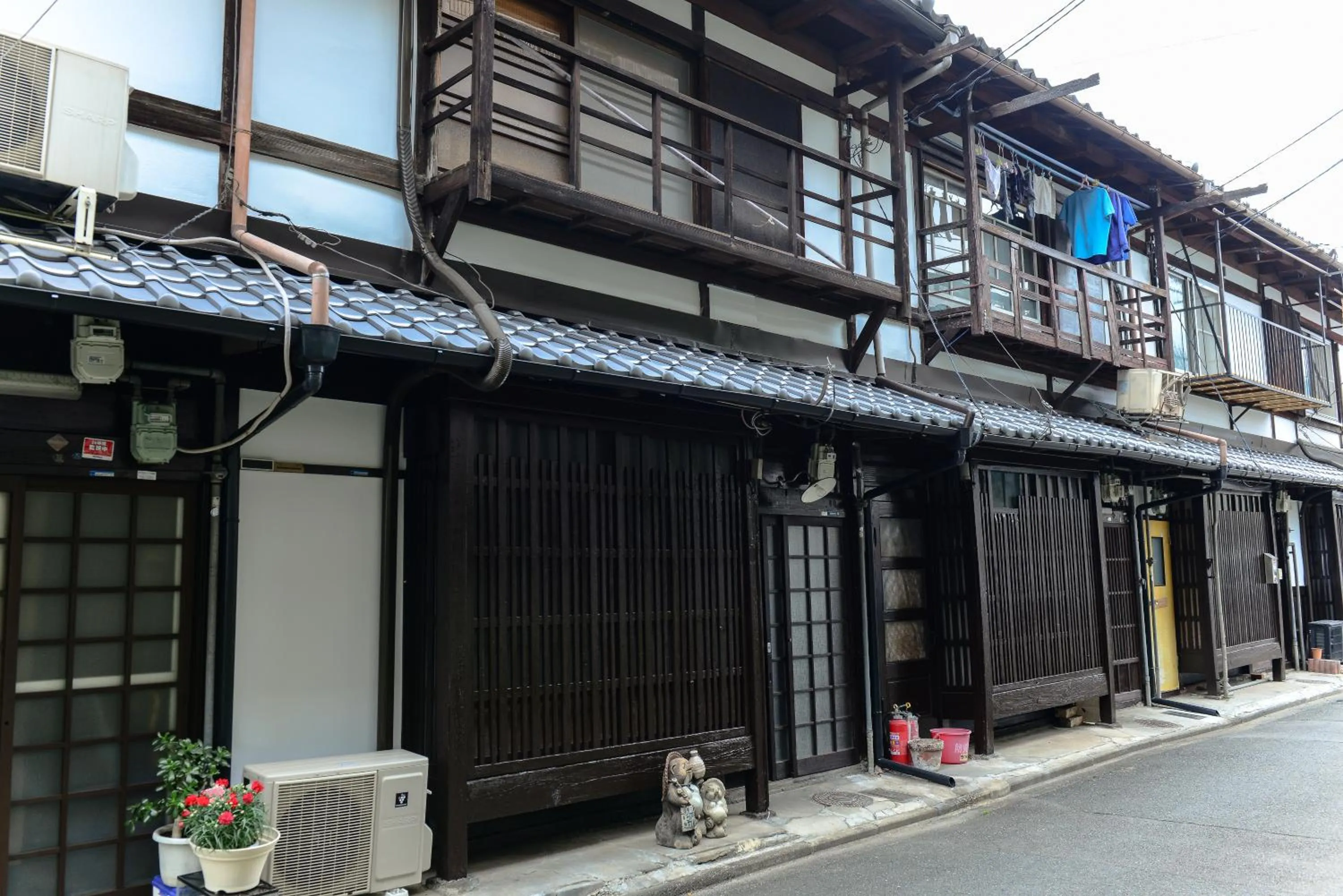 Property building in Nishioji TANUKI