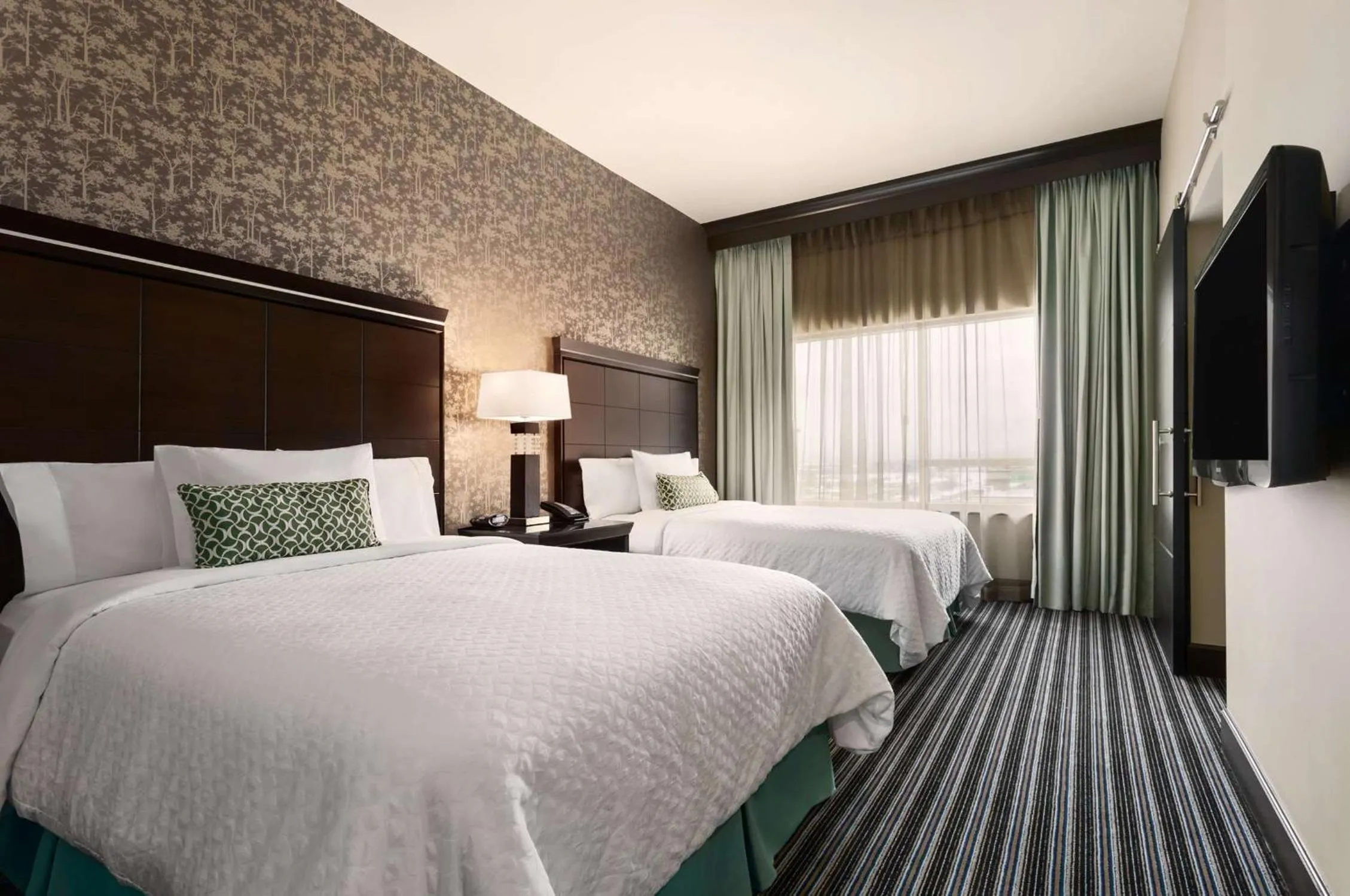 Bed in Embassy Suites by Hilton Salt Lake West Valley City