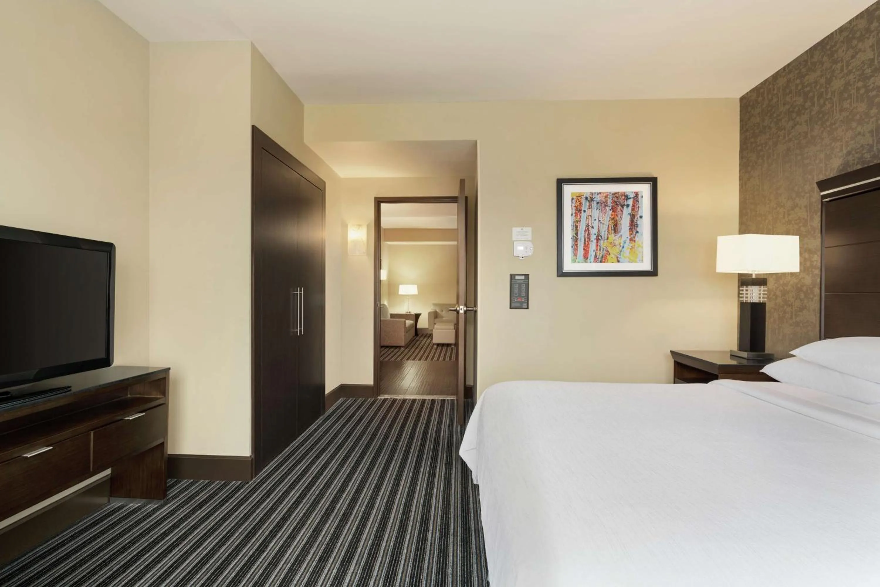 Bedroom, Bed in Embassy Suites by Hilton Salt Lake West Valley City