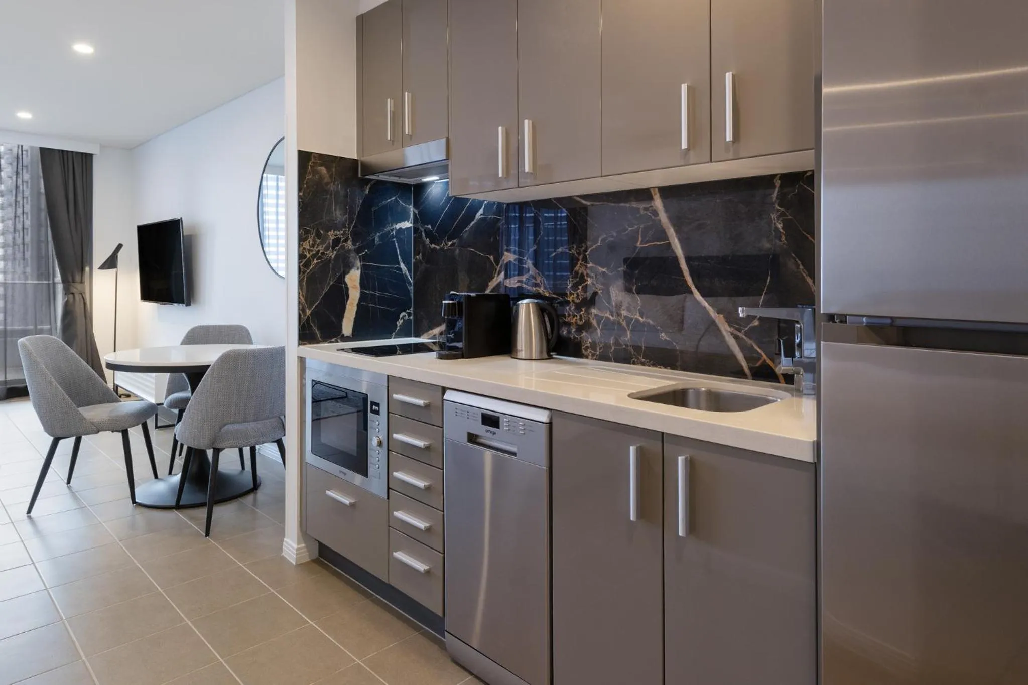 Coffee/tea facilities in Meriton Suites Broadbeach