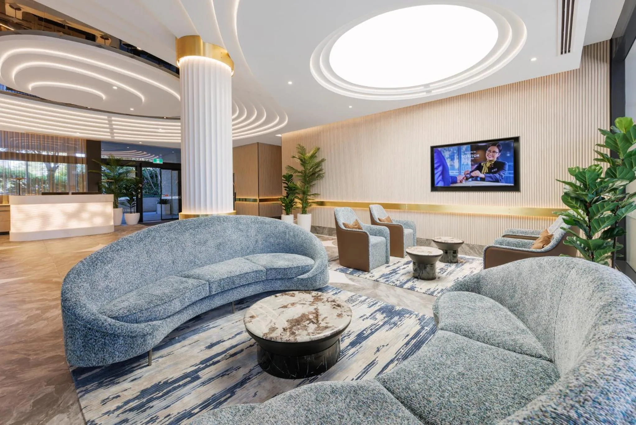 Lobby or reception in Meriton Suites Broadbeach