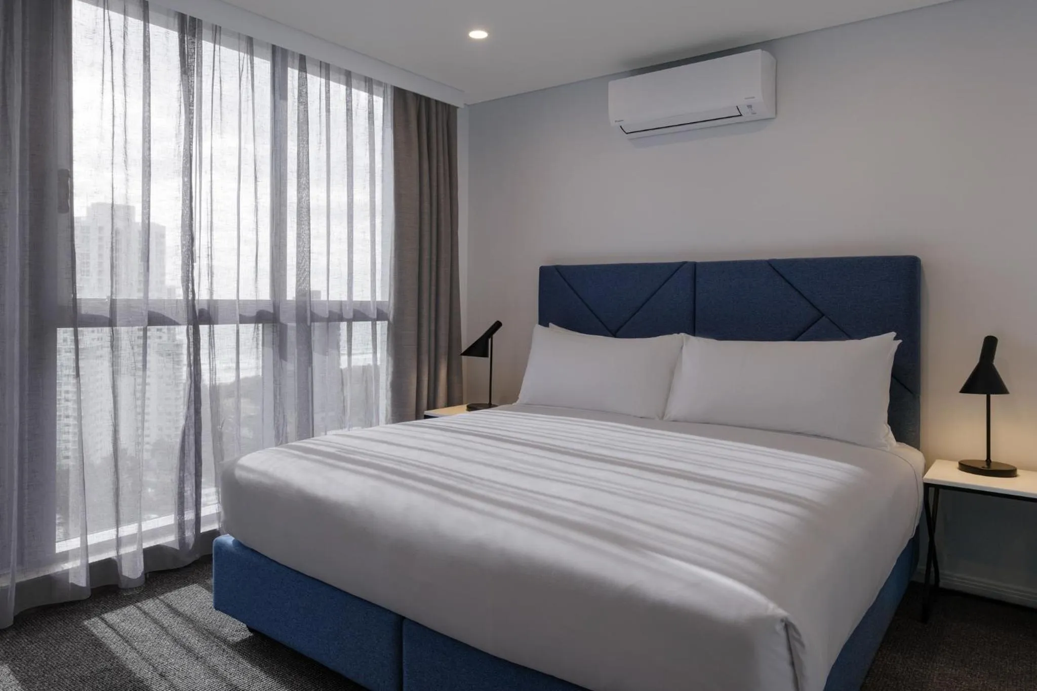 Bed in Meriton Suites Broadbeach