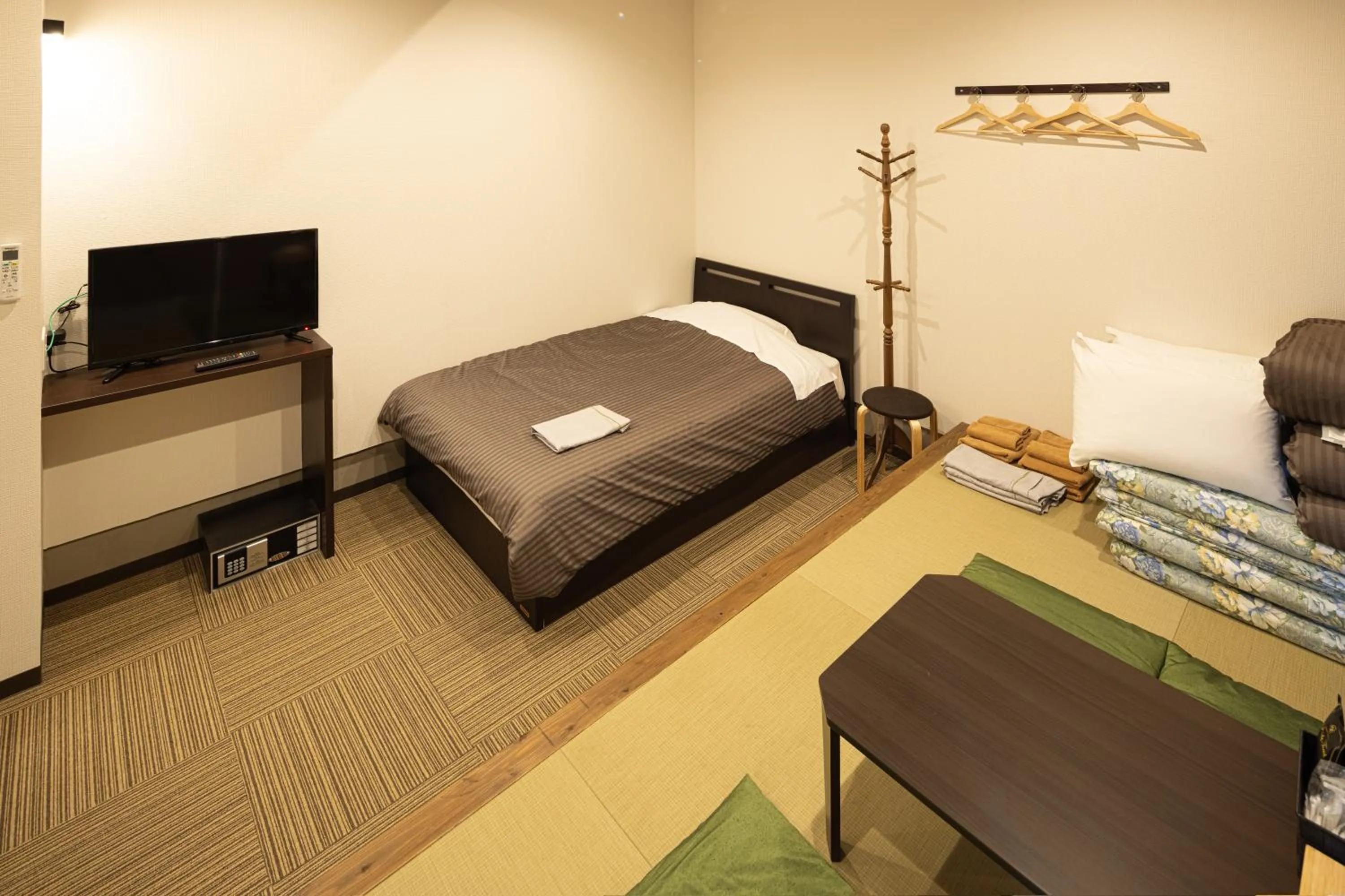 TV and multimedia, Bed in Hotel Tohko HakataGion