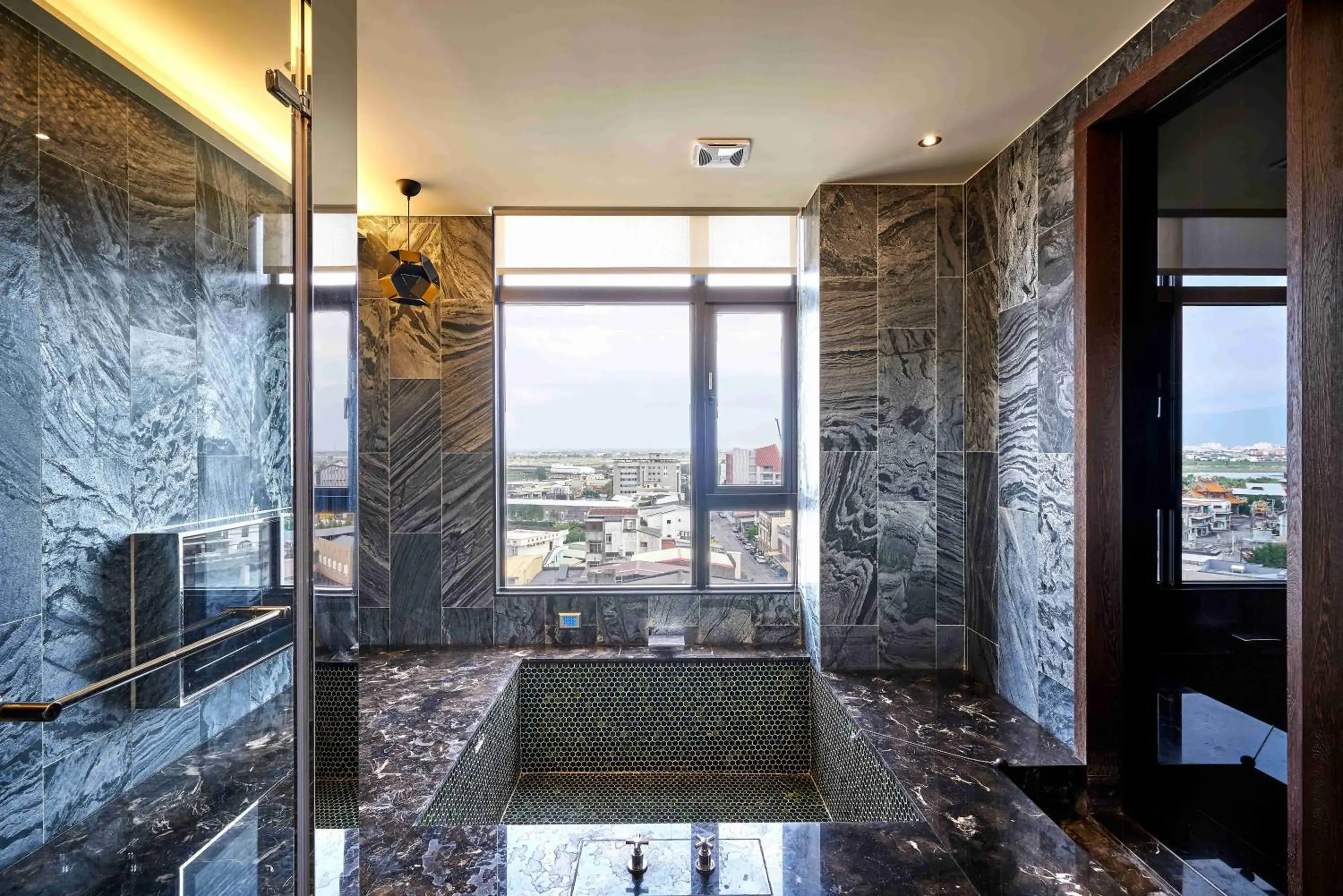 VIP Suite in So Fun Hotel VIP Suite in So Fun Hotel