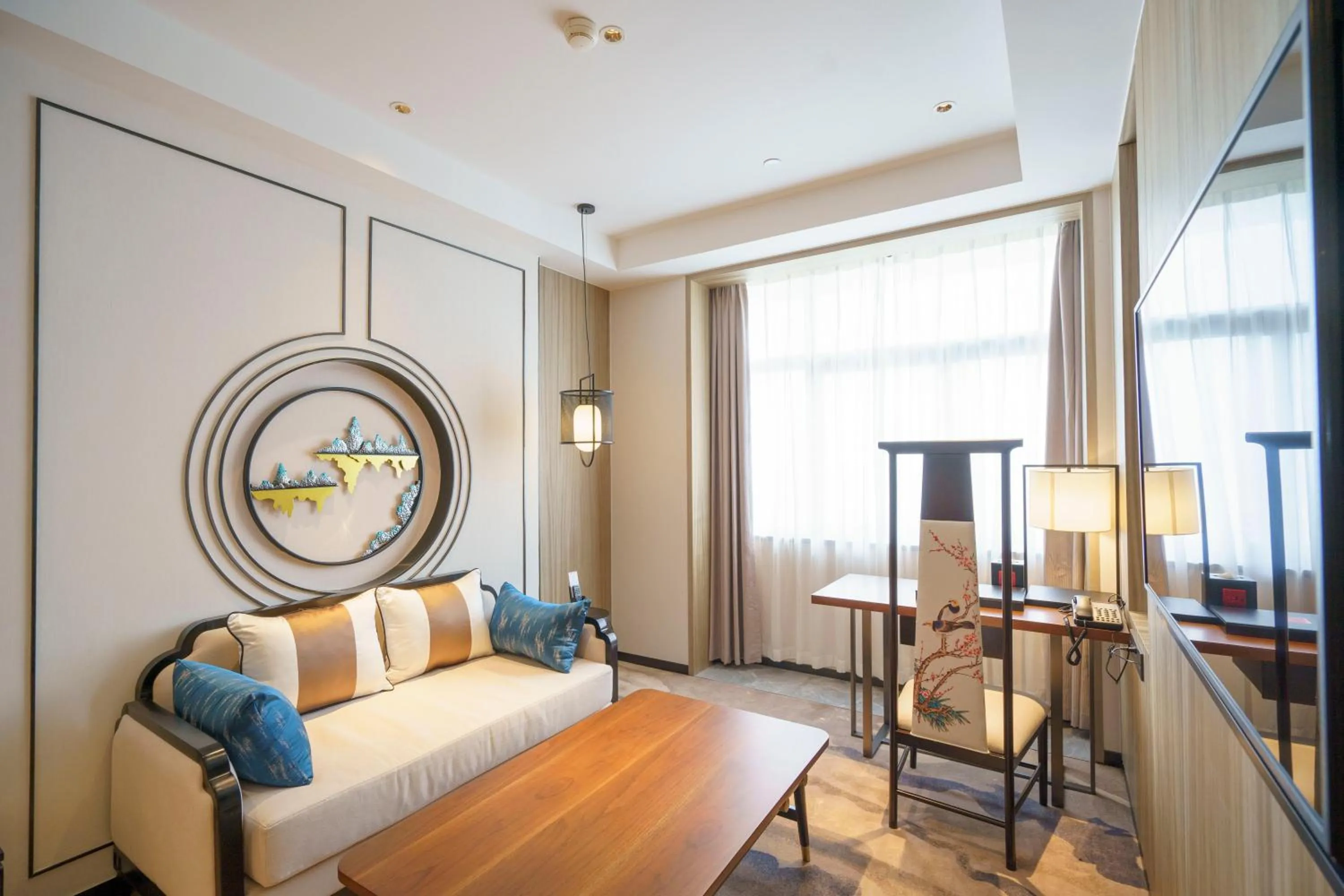 Living room, Bed in Baiyun Hotel Guangzhou