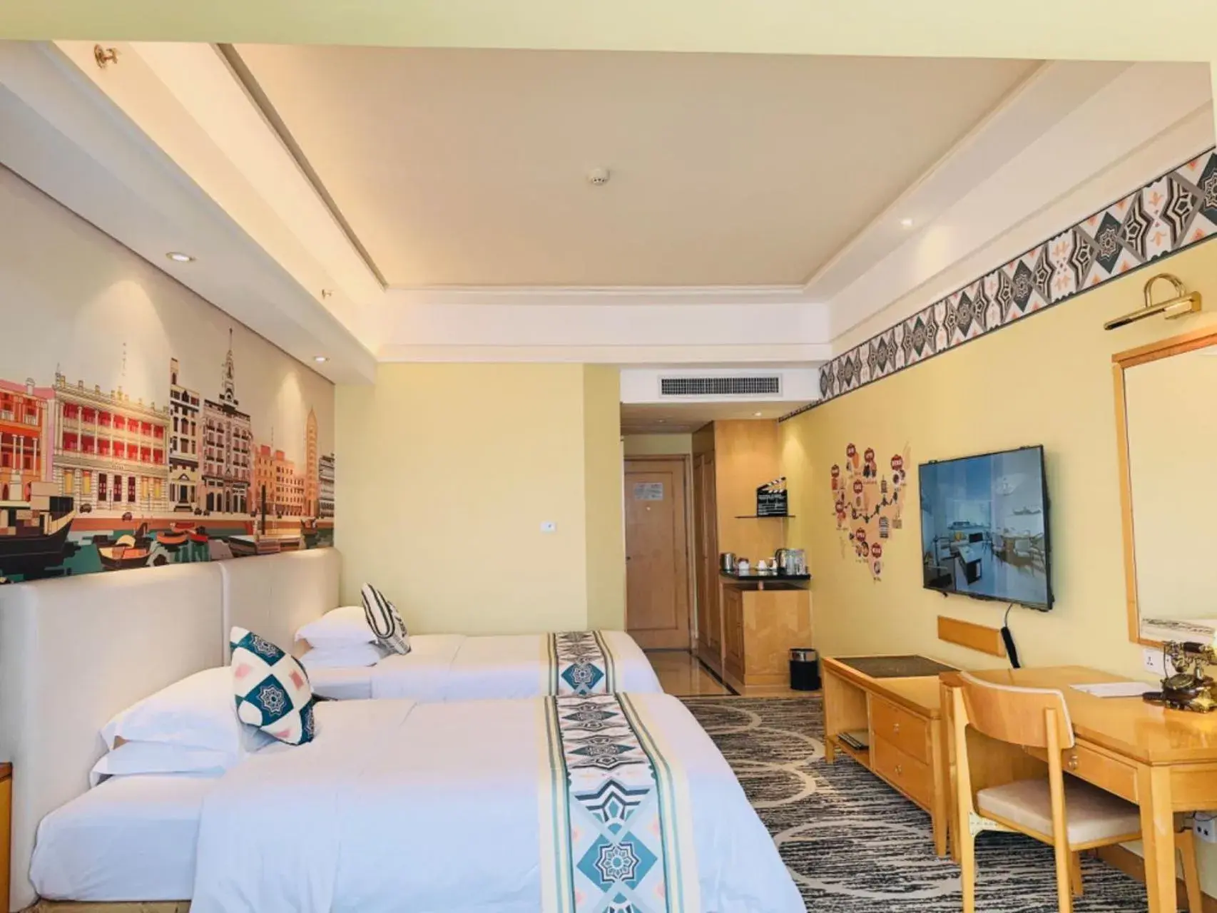 Twin Room in Baiyun Hotel Guangzhou Twin Room in Baiyun Hotel Guangzhou