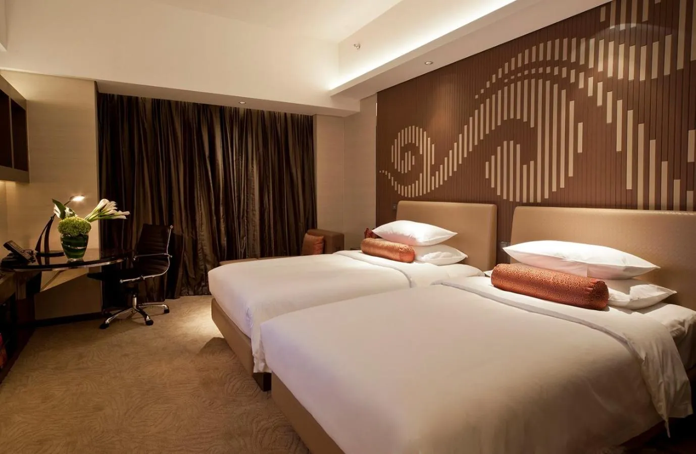 Photo of the whole room, Bed in Baiyun Hotel Guangzhou