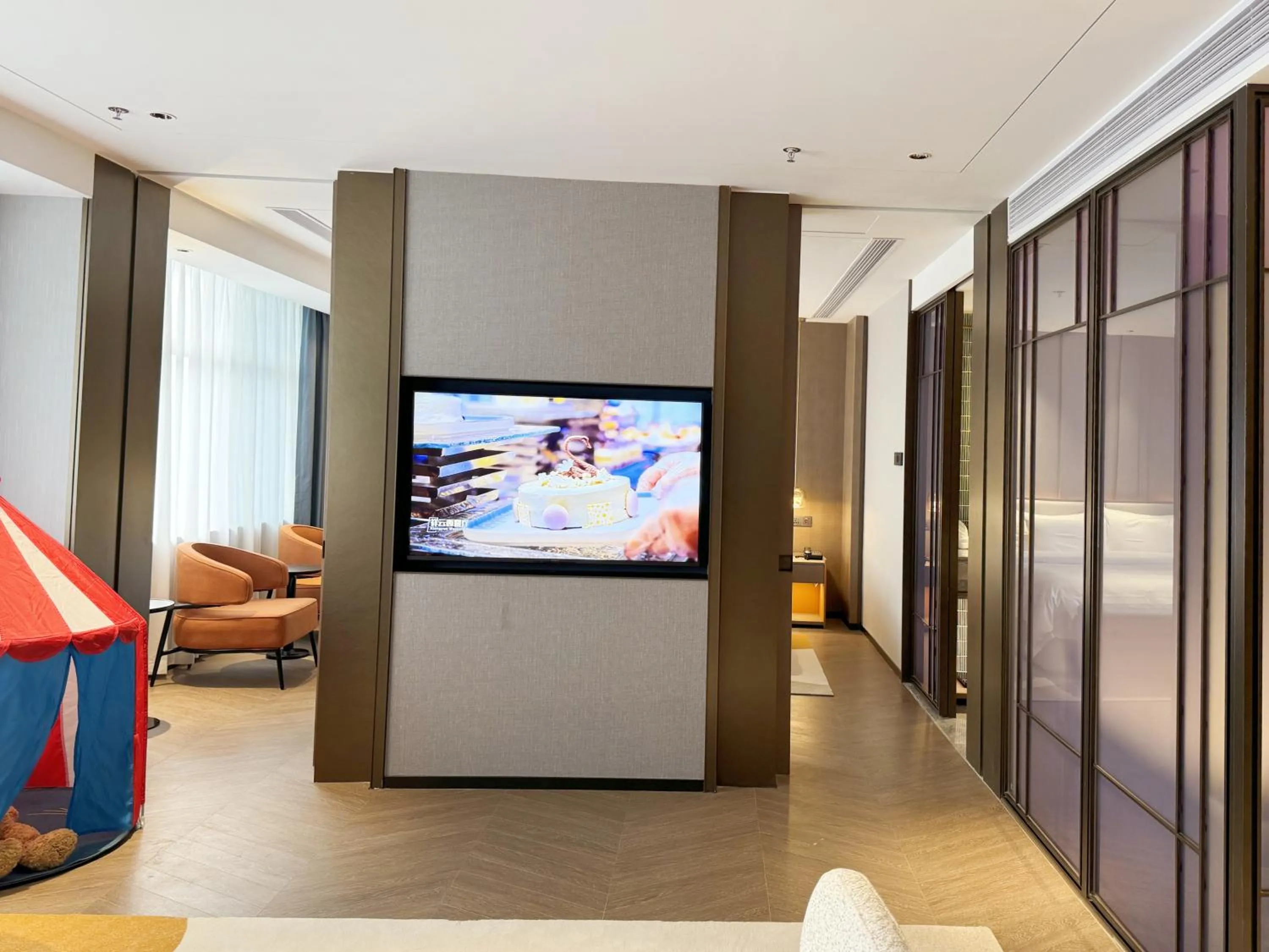 Photo of the whole room in Baiyun Hotel Guangzhou