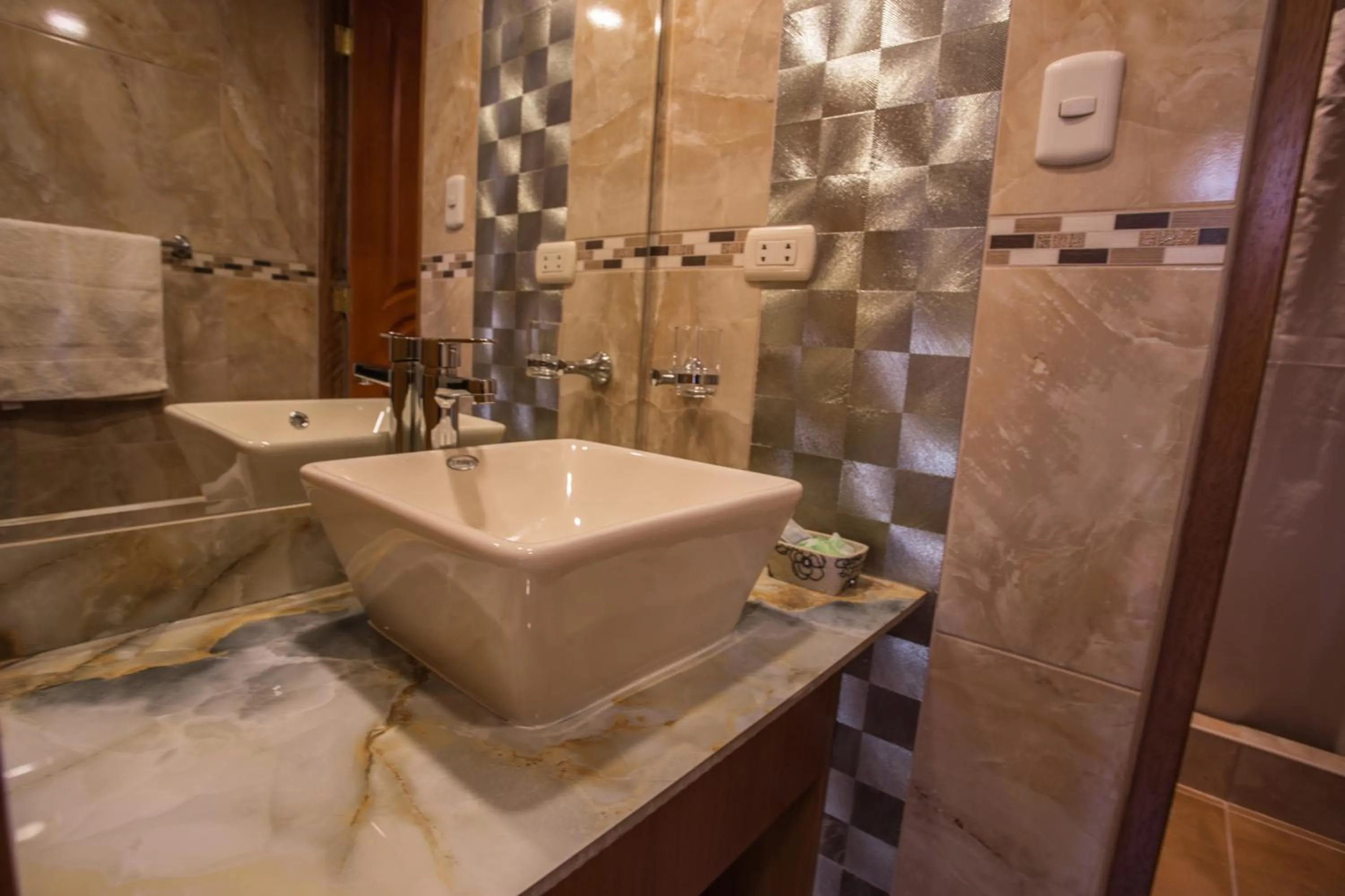 Bathroom in El Mariscal Cusco