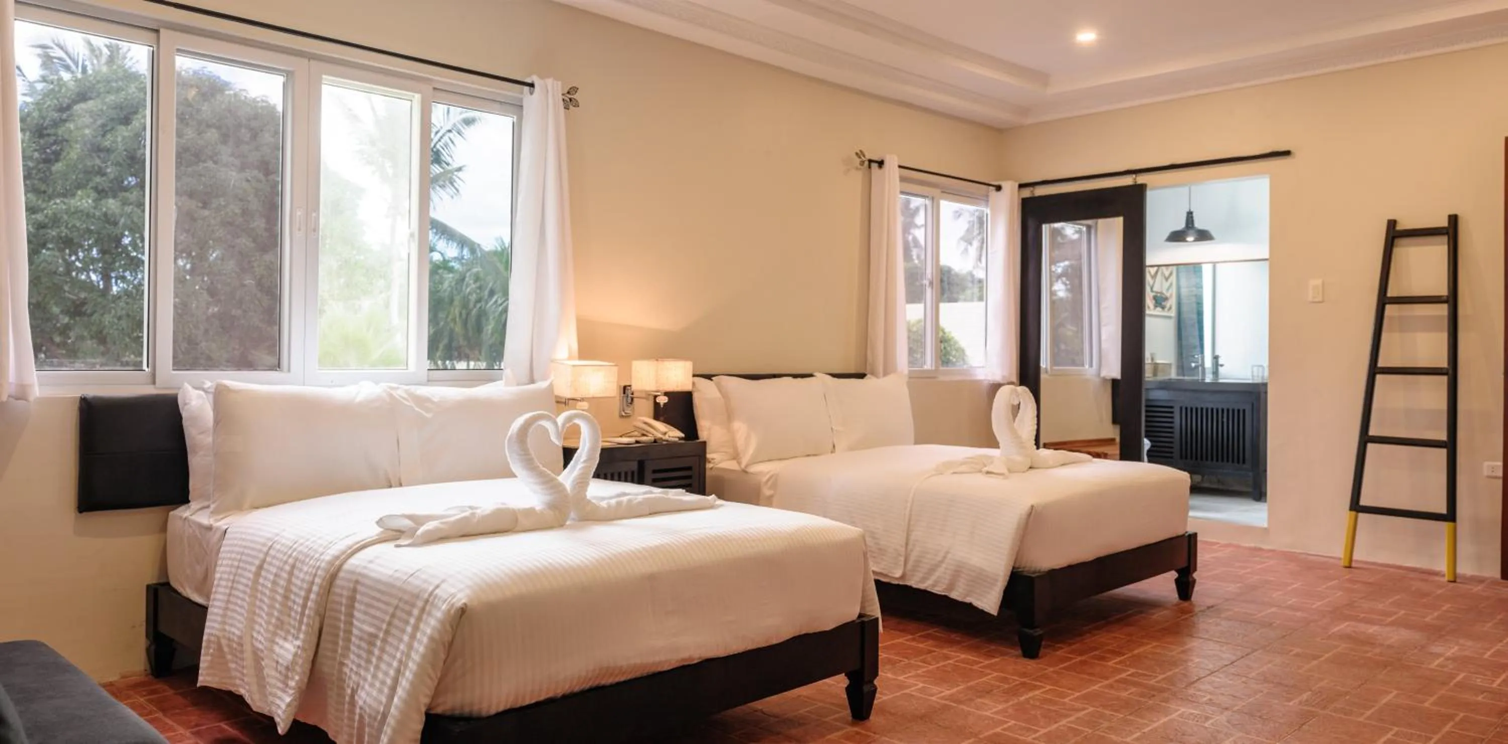 Bed in Mario Dive Resort