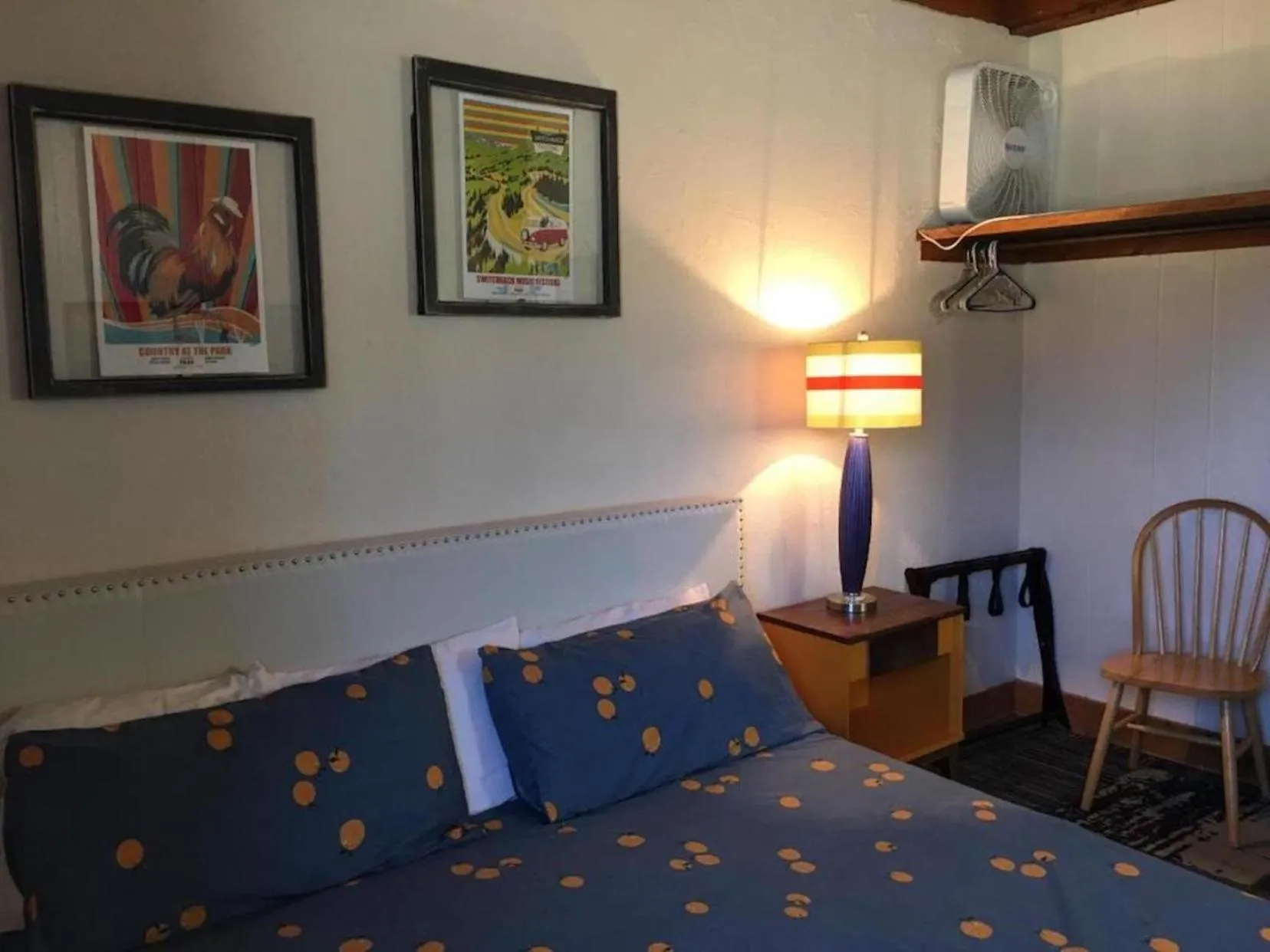 Bed in The Viking Lodge - Downtown Winter Park Colorado