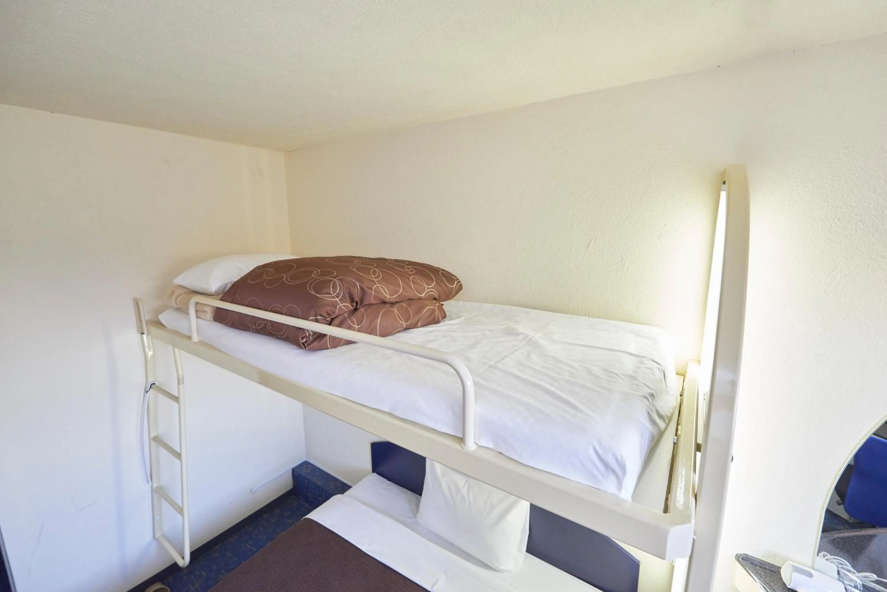 Photo of the whole room, Bed in Hotel Select Inn Isesaki