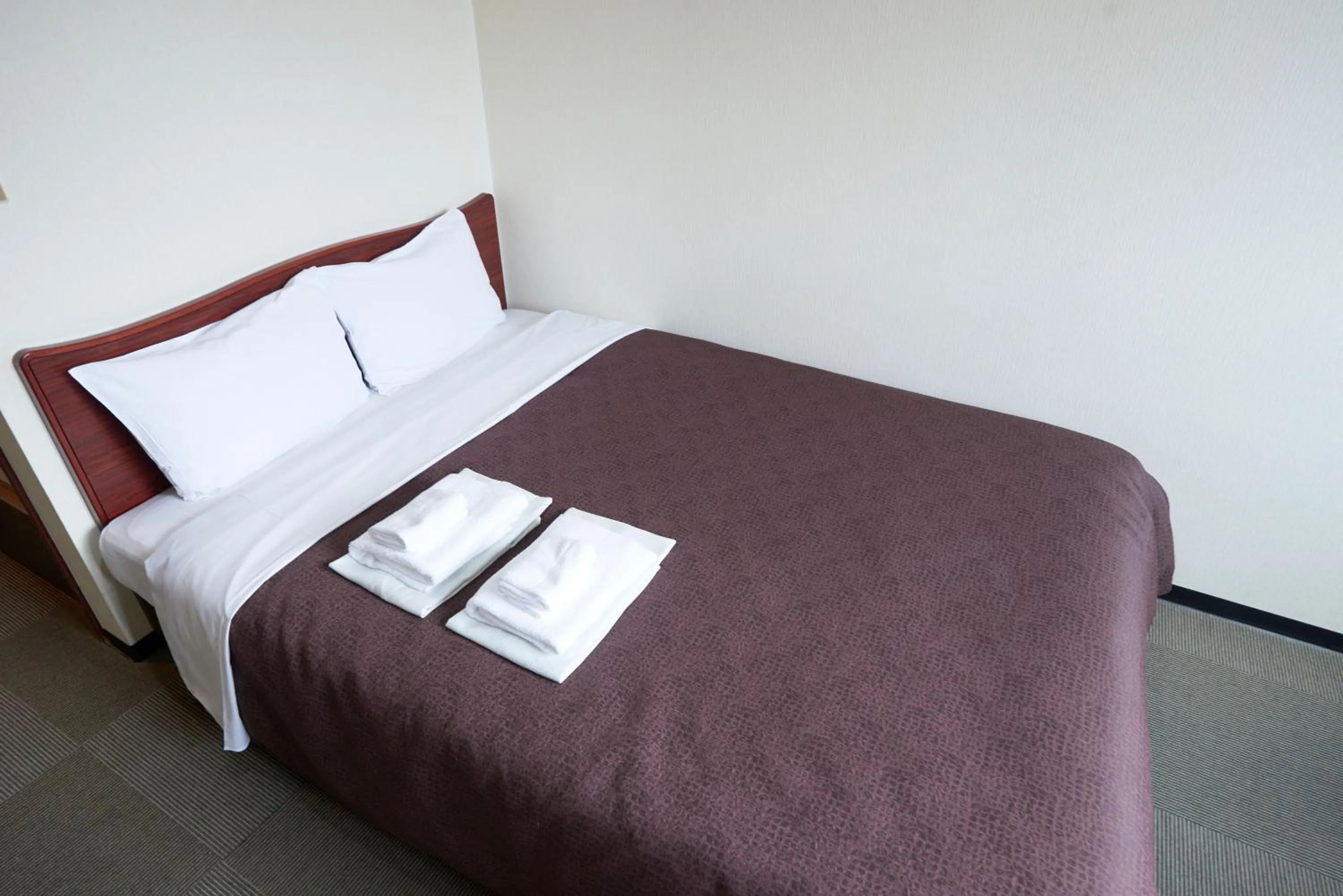 Photo of the whole room, Bed in Select Inn Tsuruga