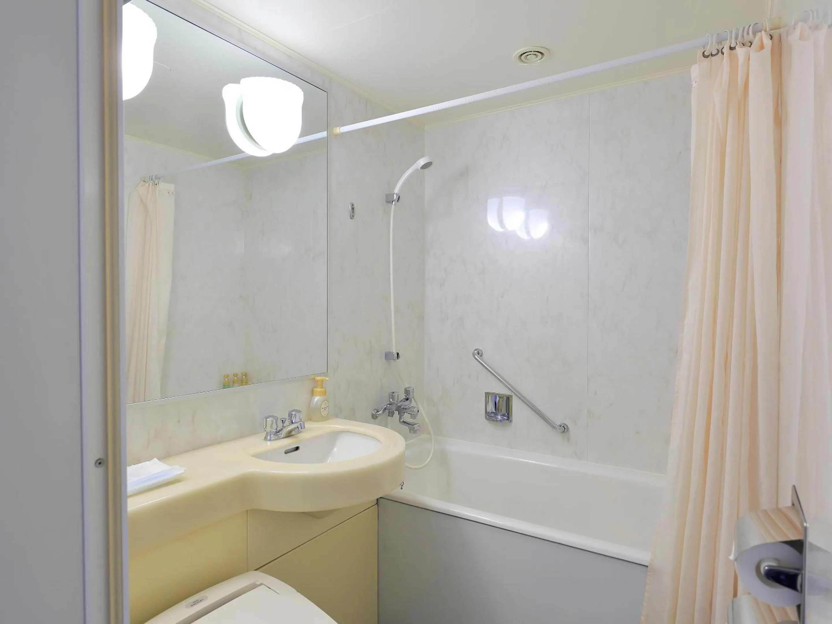 Bathroom in Navios Yokohama