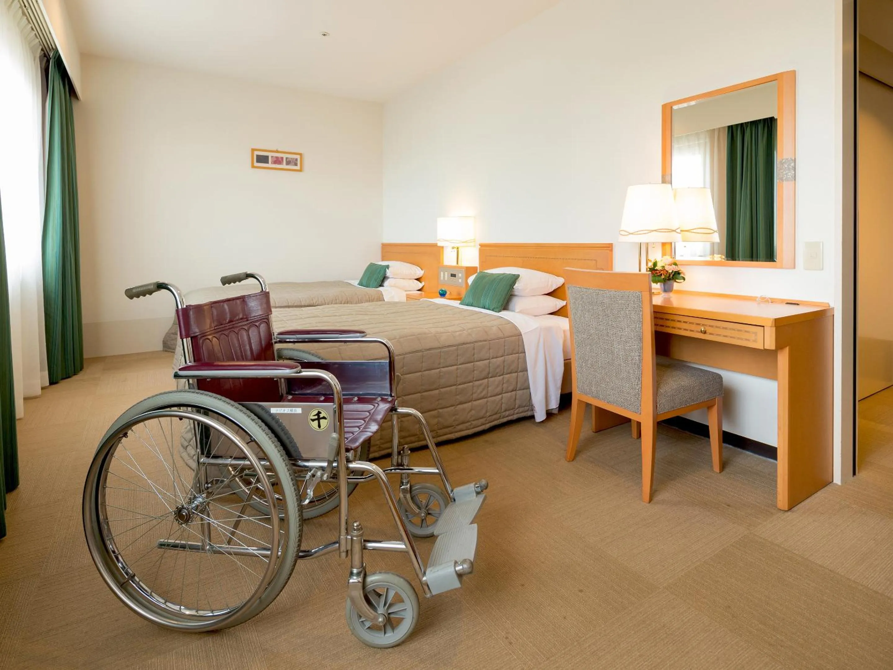 Photo of the whole room, Bed in Navios Yokohama