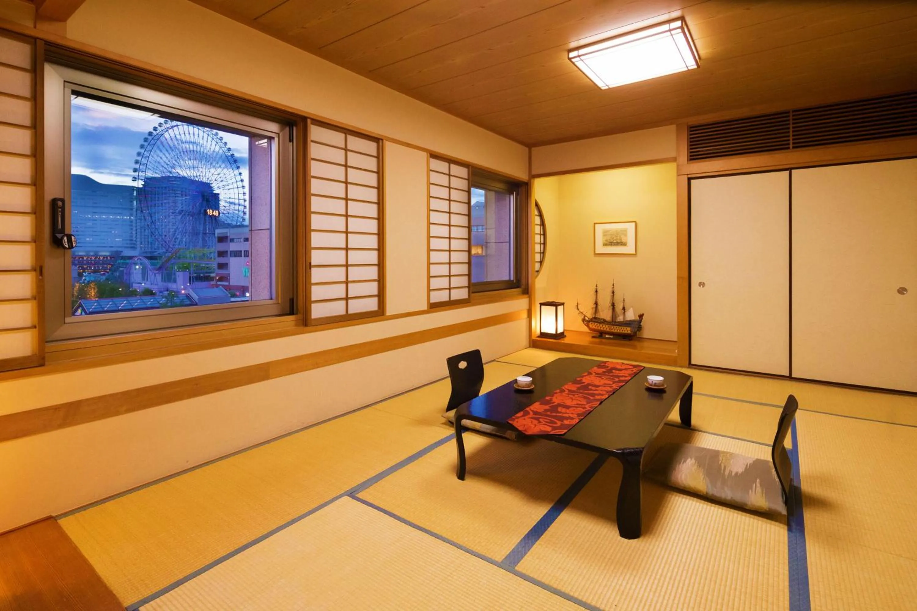 Dining area in Navios Yokohama