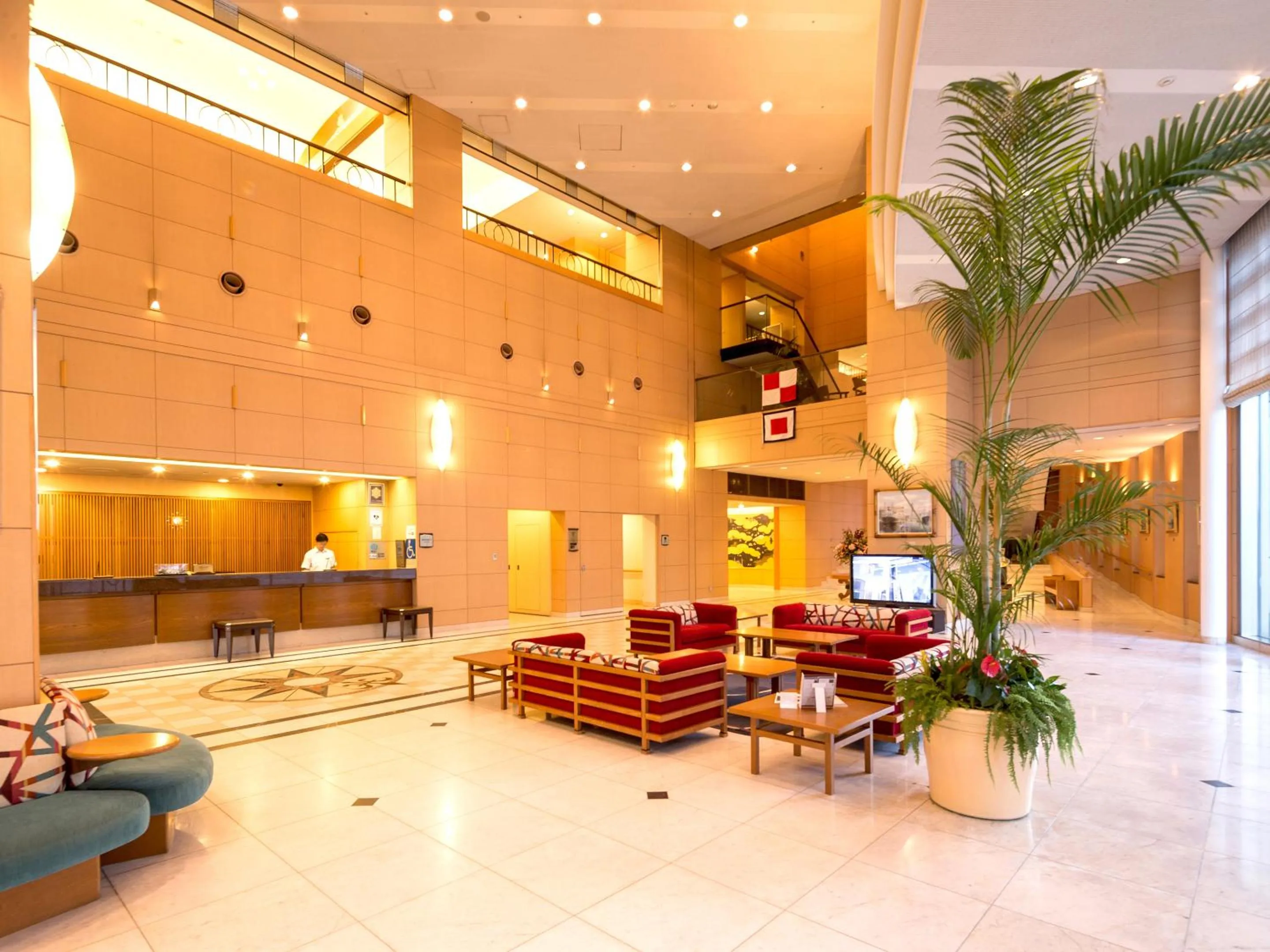 Lobby or reception in Navios Yokohama
