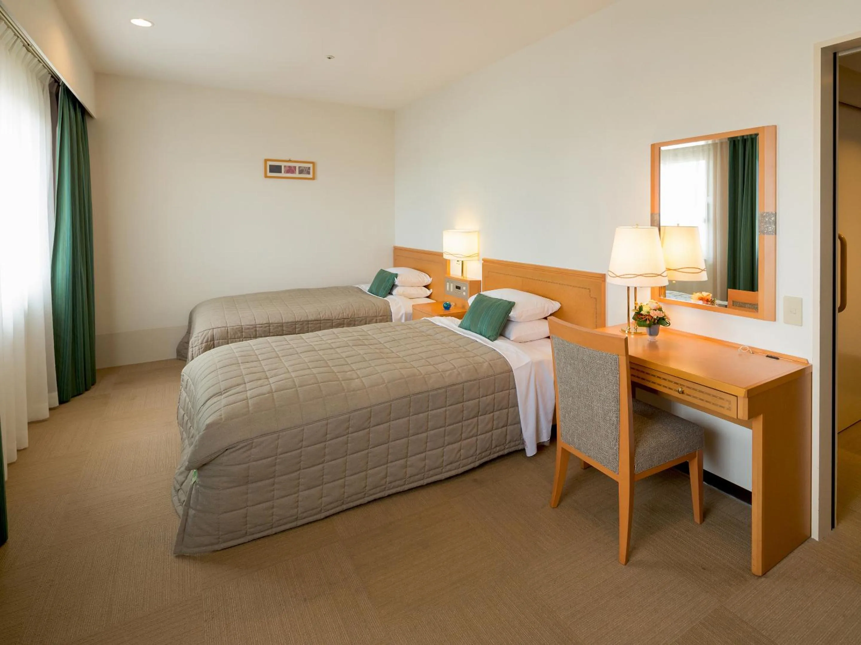 Photo of the whole room, Bed in Navios Yokohama