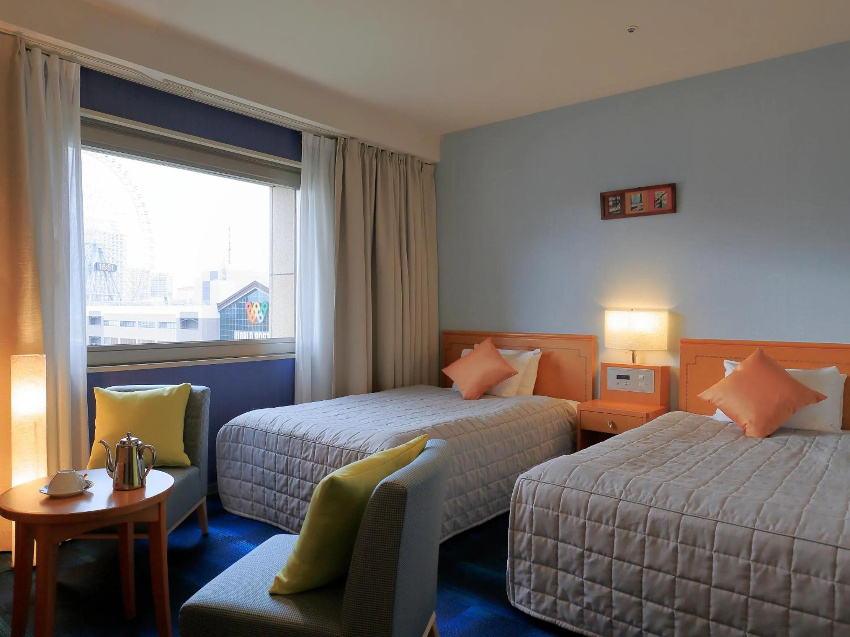 Photo of the whole room, Bed in Navios Yokohama