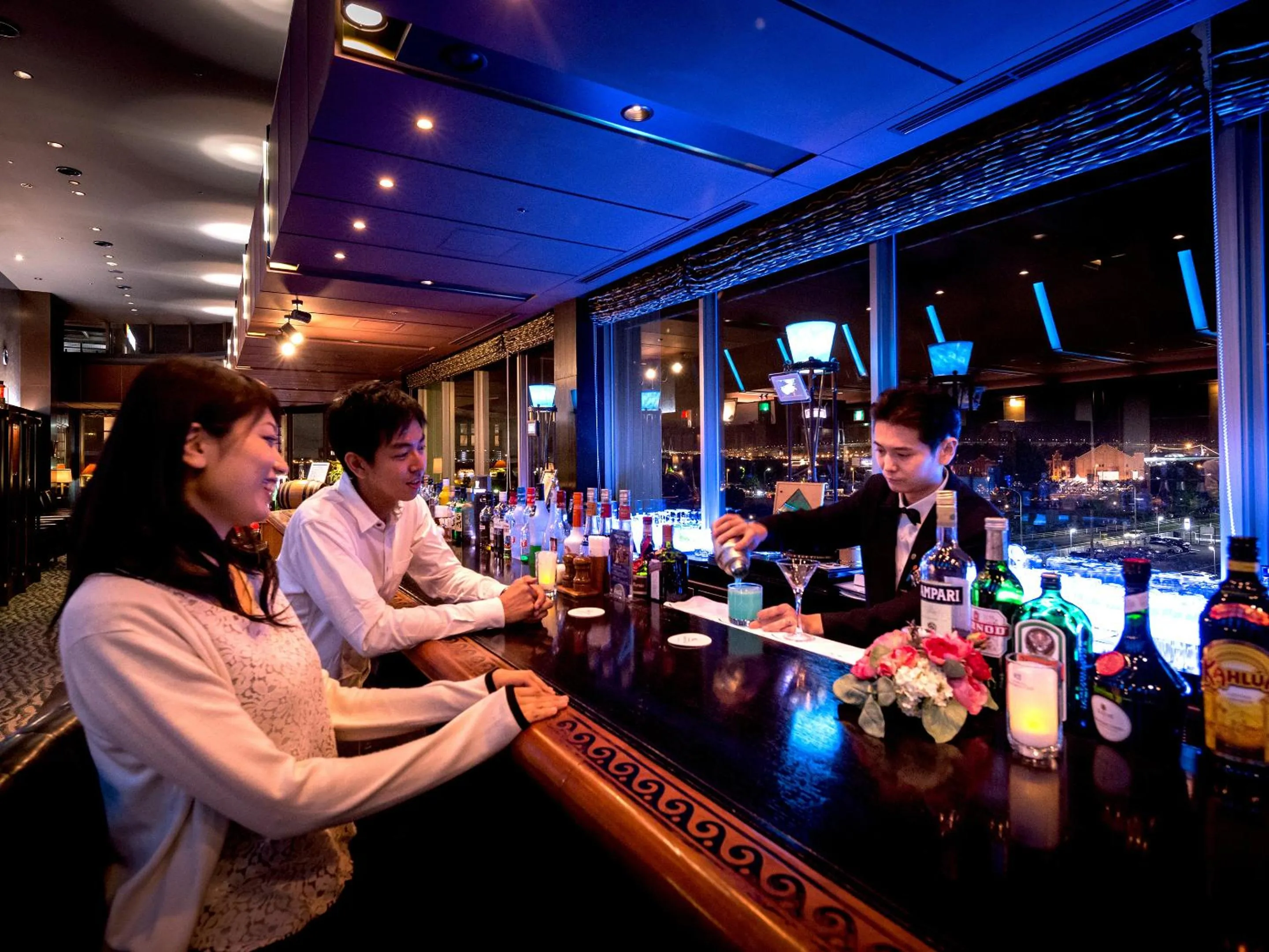 Lounge or bar in Navios Yokohama
