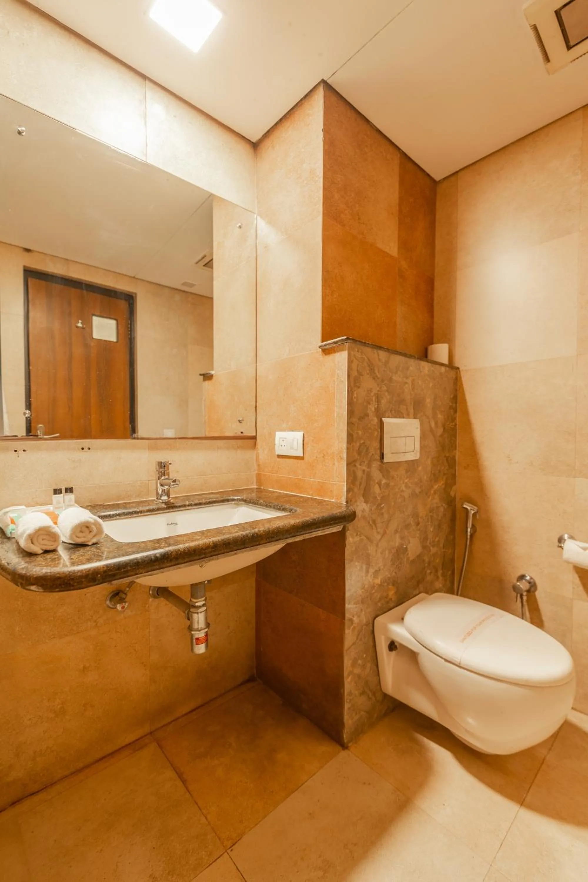 Bathroom in Whispering Palms Hotel Jaipur