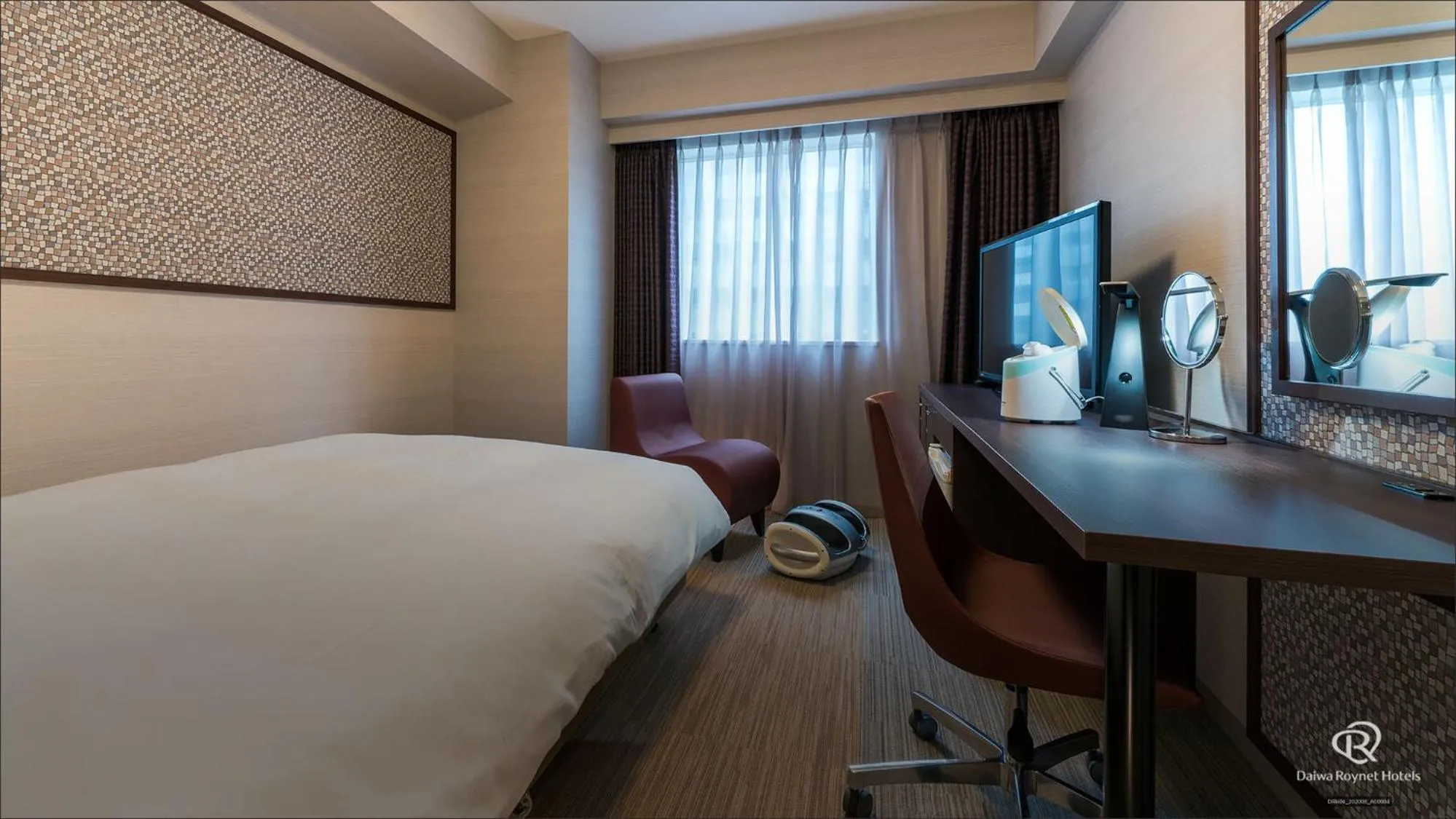 Bed in Daiwa Roynet Hotel Nagoya Eki Mae