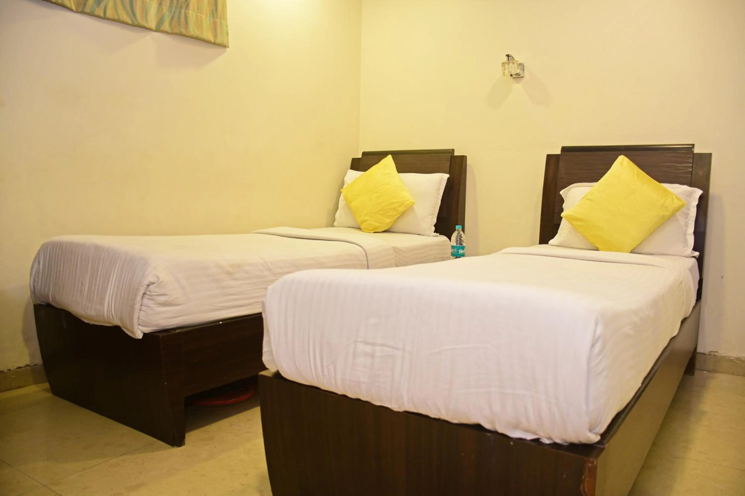 Bed in Hotel K.C Residency