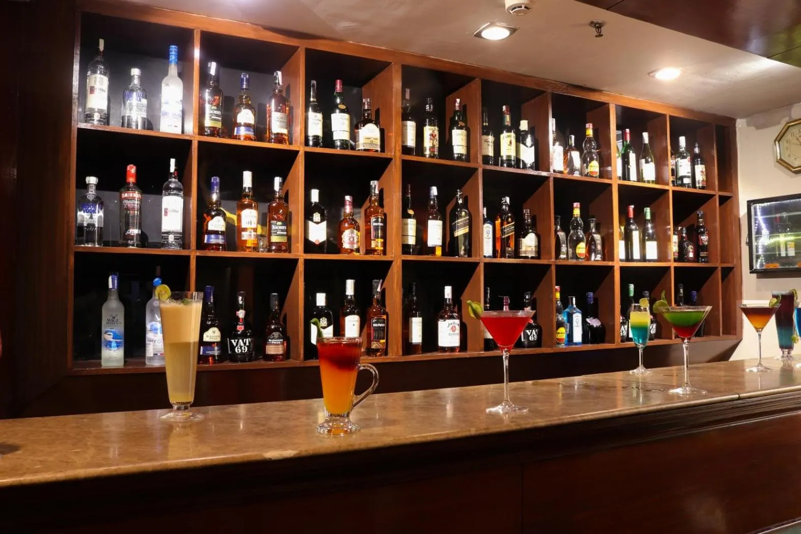 Lounge or bar in Le Lac Sarovar Portico- Ranchi
