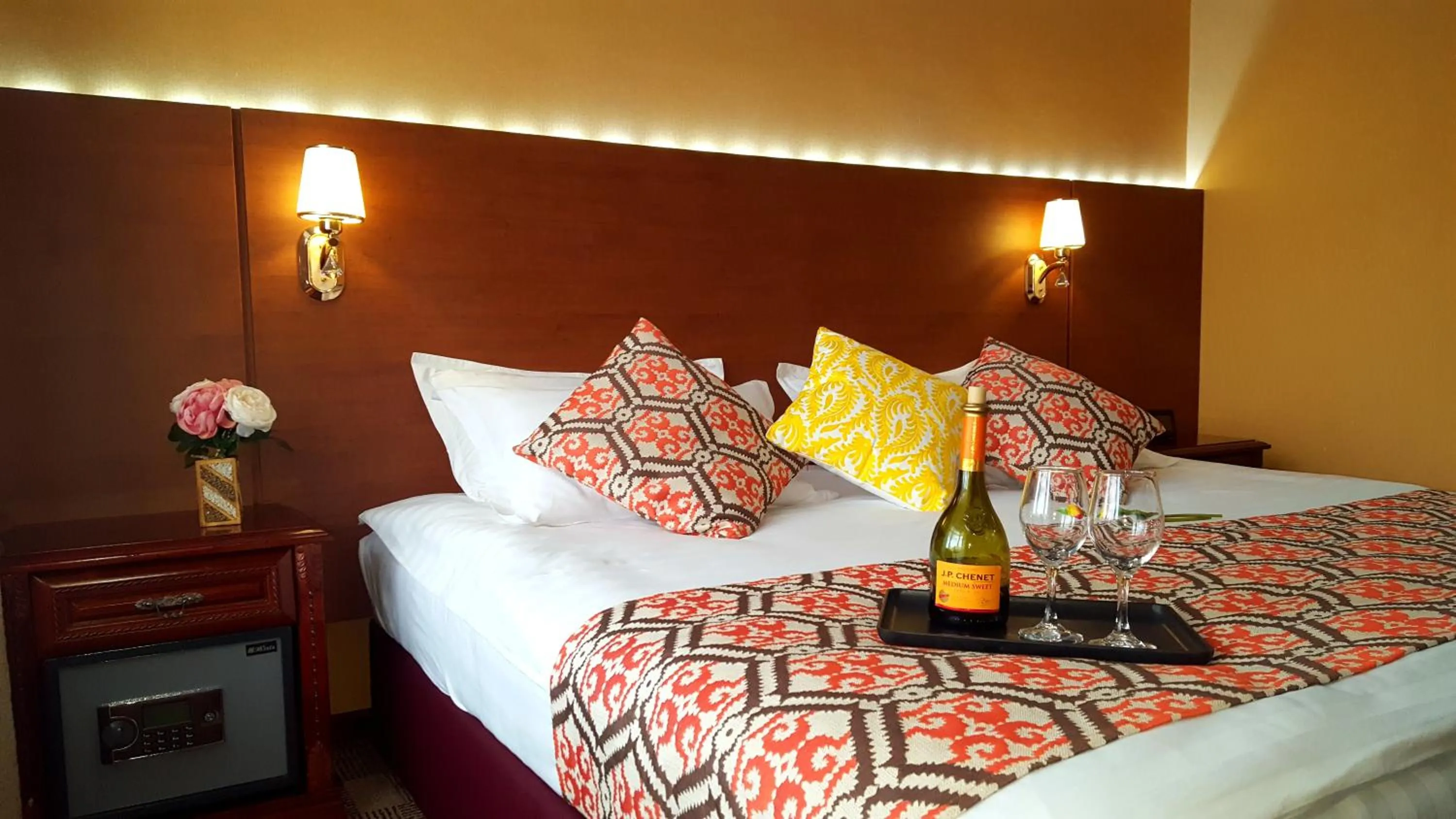 Winter, Bed in New West Hotel