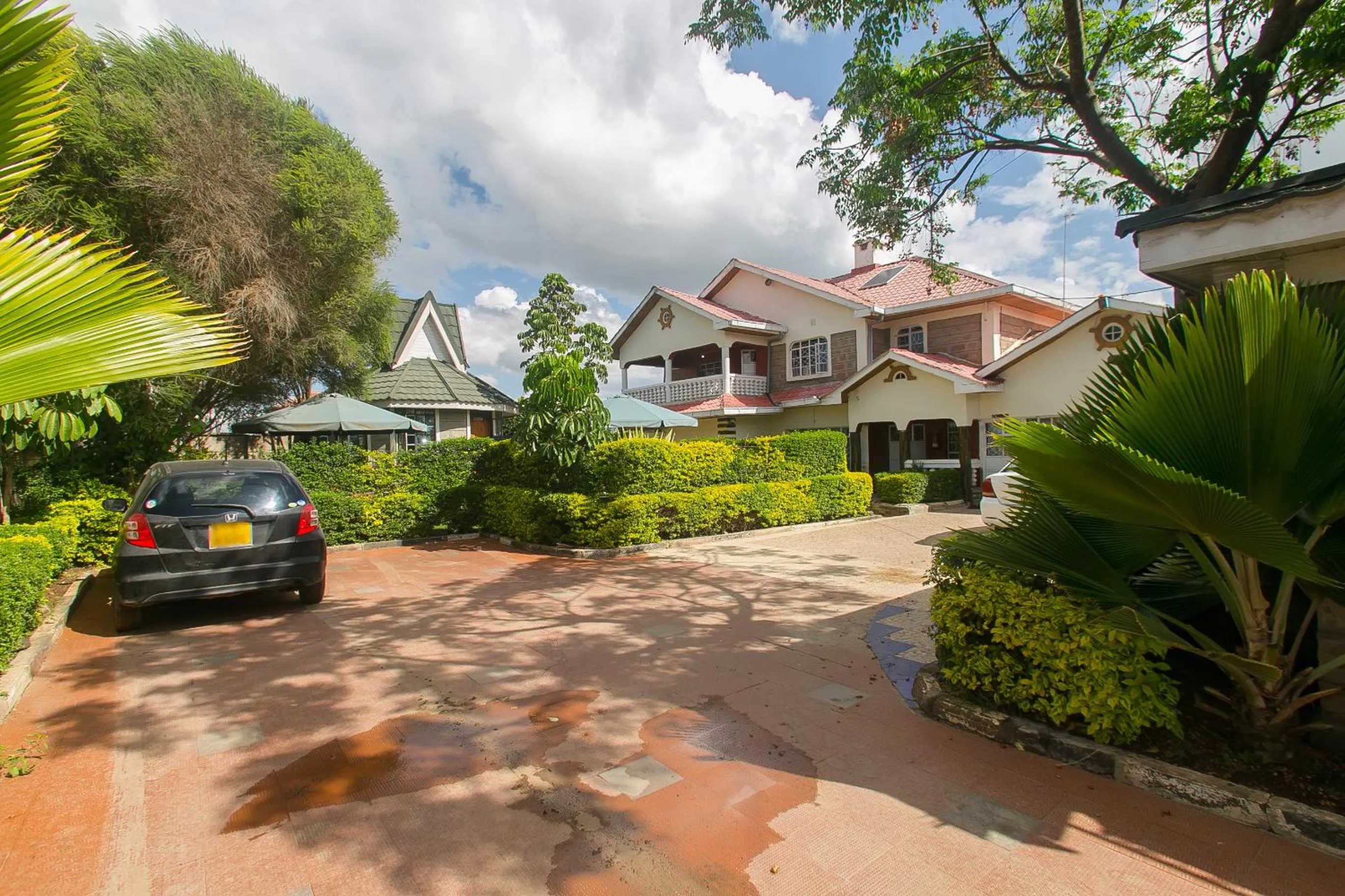 Property building in Zarita Boutique Hotel